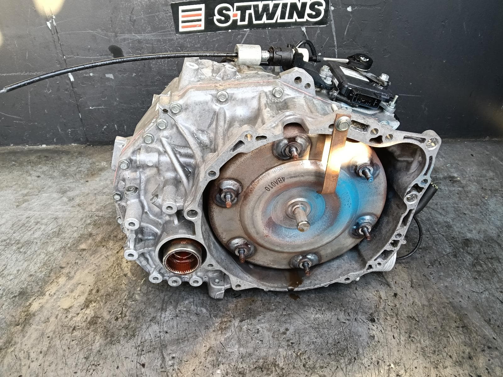 Used auto part listing image: 2019 VOLVO XC90 TRANS GEARBOX AUTO, PETROL, 2.0, B4204T27, TG-81SC CODE, 8 SPEED, NON TRANSFER CASE, Mk2, 04/15-07/21 0000421755