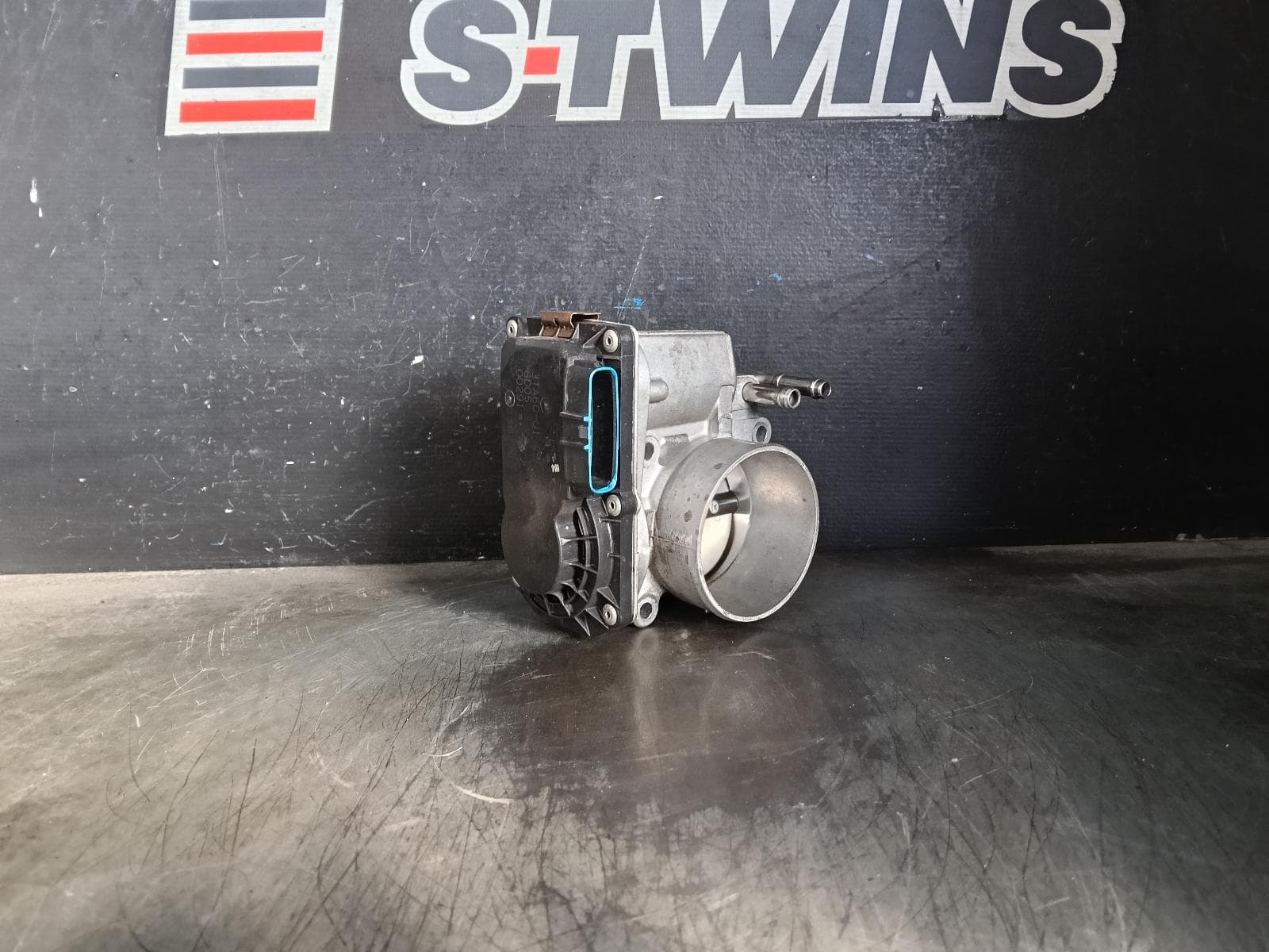 Used auto part listing image: 2018 NISSAN XTRAIL THROTTLE BODY 2.5, PETROL, T32, 02/14-07/22 0000421637