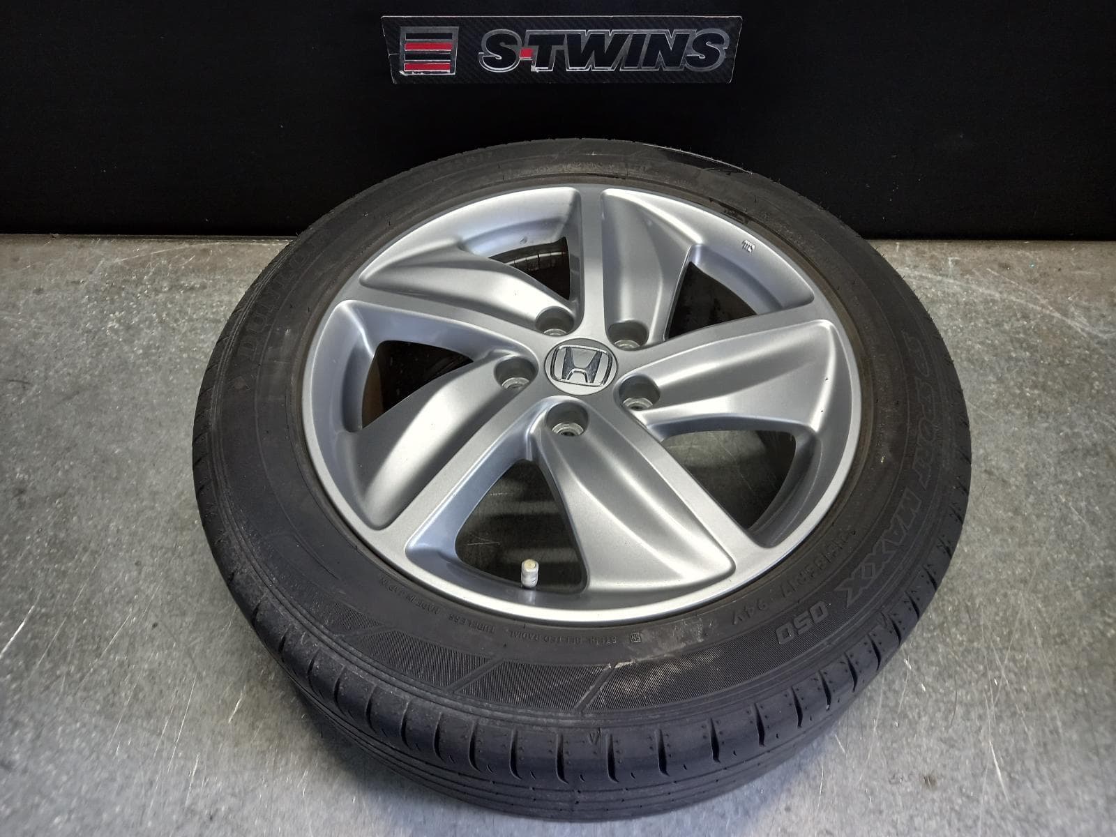 Used auto part listing image: 2019 HONDA HRV WHEEL MAG FACTORY, 17X7IN, VTi-S, 07/18-10/21 0000421813
