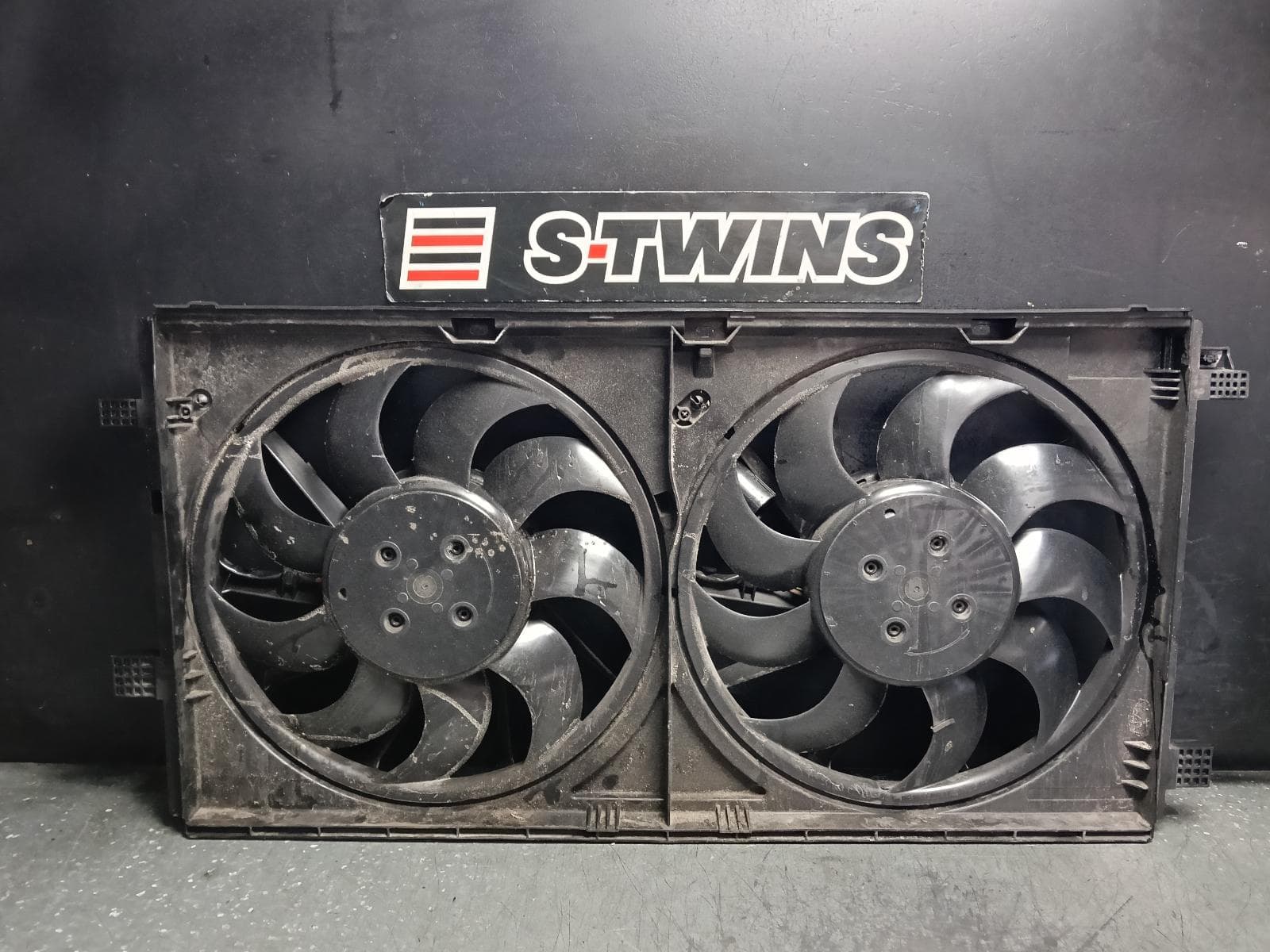 Used auto part listing image: 2022 POLESTAR 2 FAN 534, DUAL FAN ASSY, 08/21- 0000421372