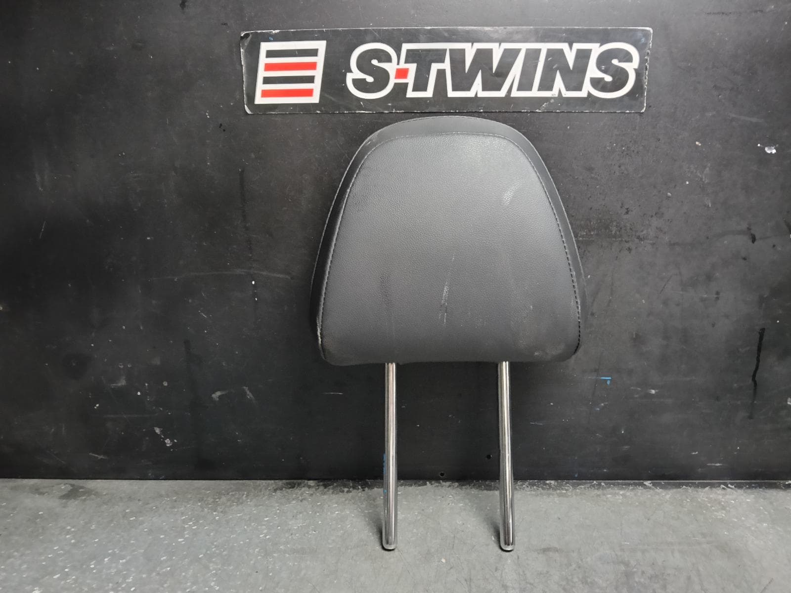 Used auto part listing image: 2022 SUBARU FORESTER HEADREST SK, 08/18-11/24 0000422059