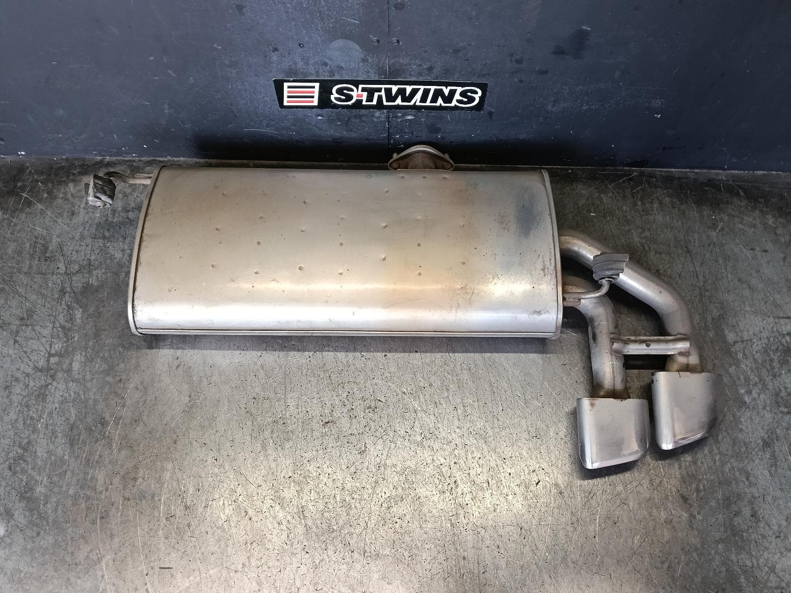 Used auto part listing image: 2016 HYUNDAI TUCSON MUFFLER TL, DUAL EXHAUST, 06/15-01/21 0000421953