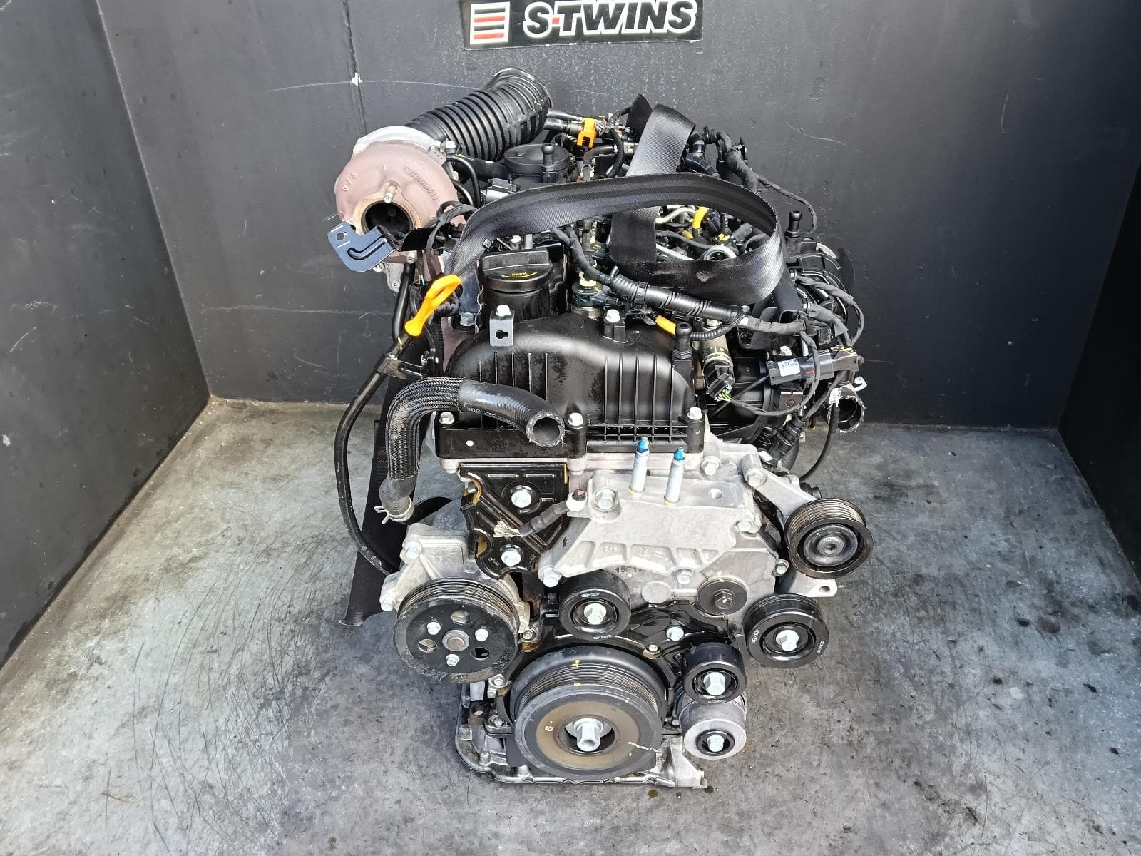 Used auto part listing image: 2016 HYUNDAI TUCSON ENGINE DIESEL, 2.0, D4HA, TURBO, TL, 06/15-01/21 0000421954