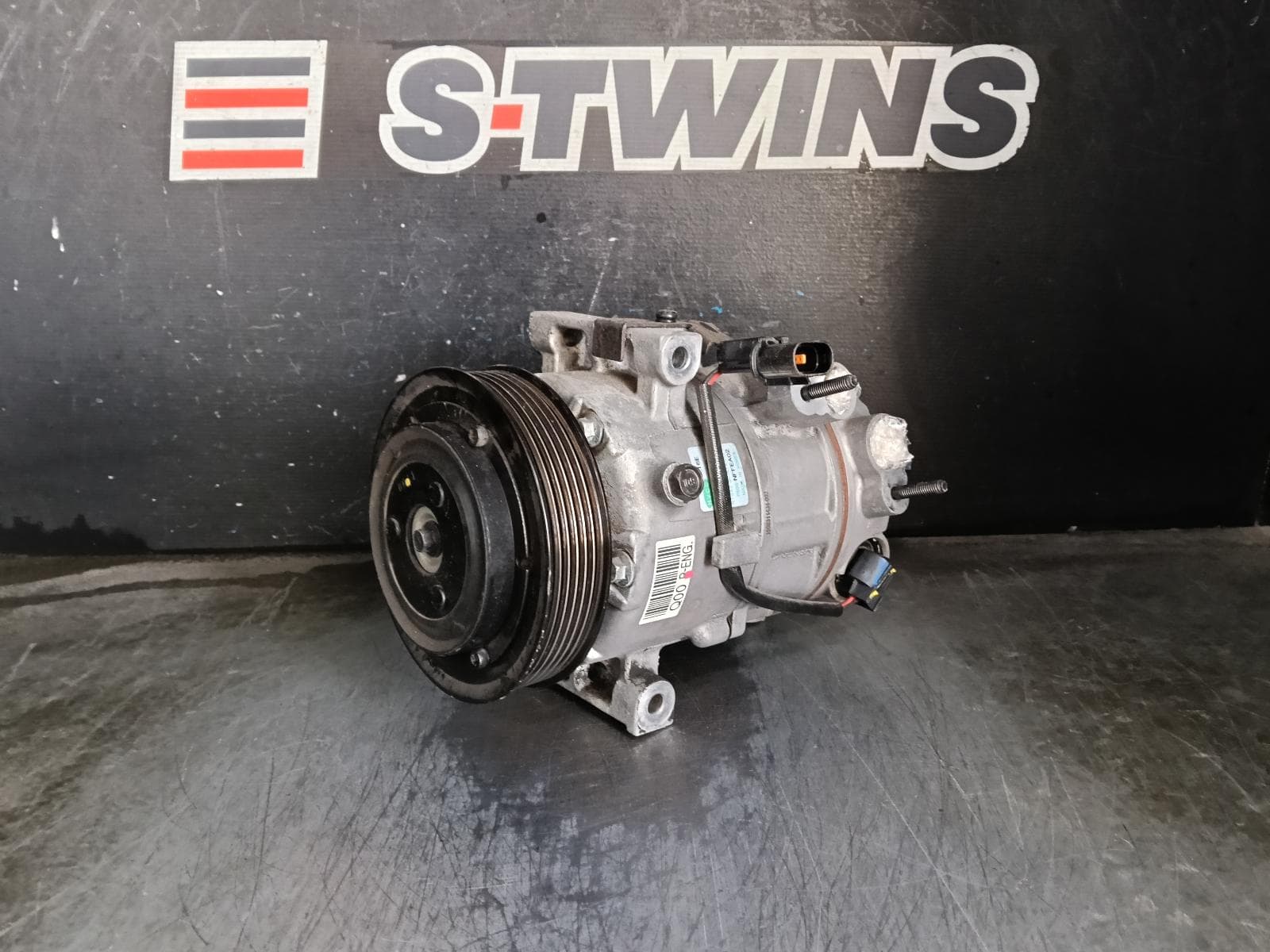 Used auto part listing image: 2016 HYUNDAI TUCSON A C COMPRESSOR TL, 2.0, D4HA, DIESEL, 06/15-06/18 0000421957
