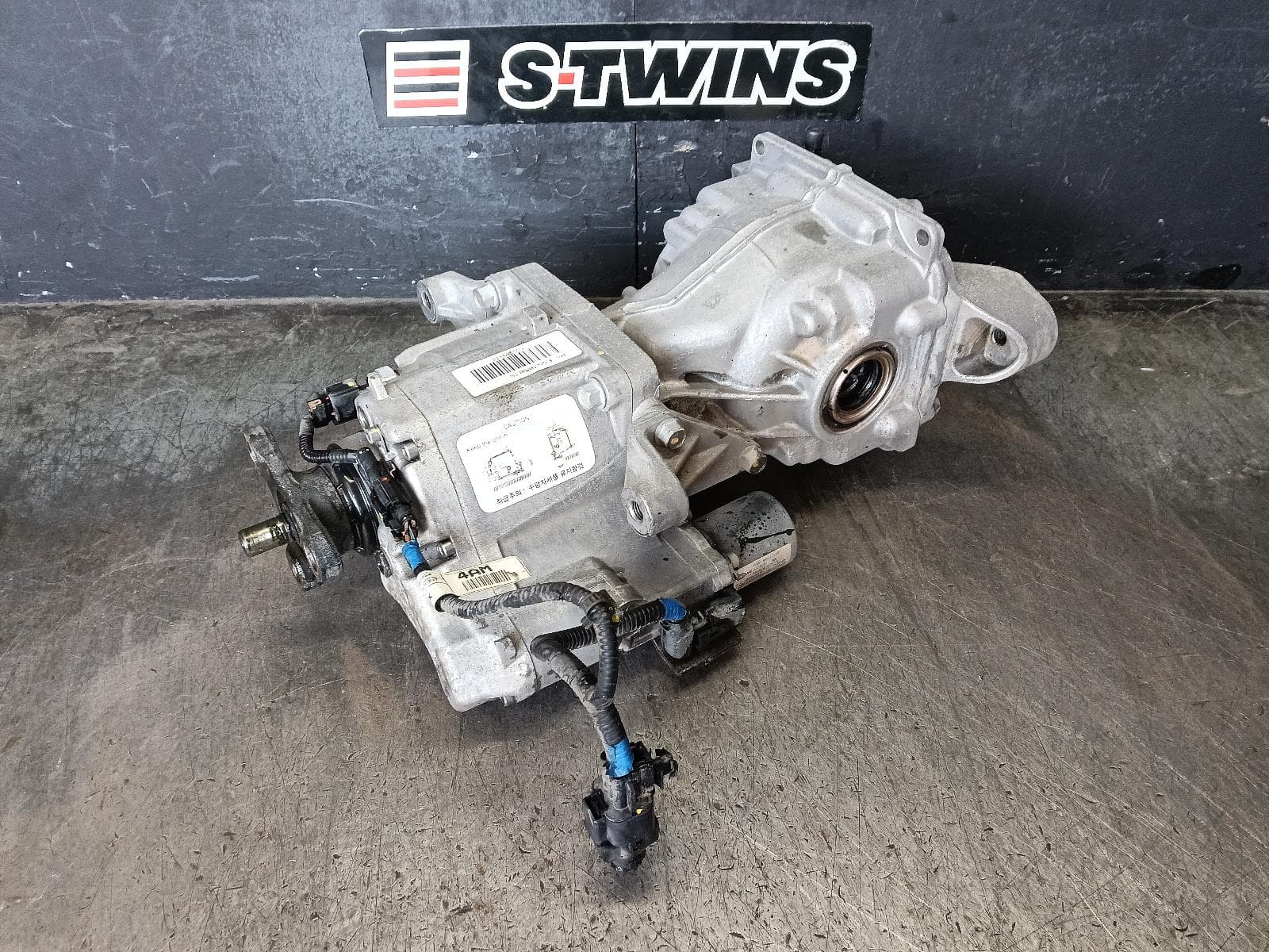 Used auto part listing image: 2016 HYUNDAI TUCSON DIFFERENTIAL CENTRE REAR, 2.0, DIESEL, TL, 06/15-01/21 0000421960