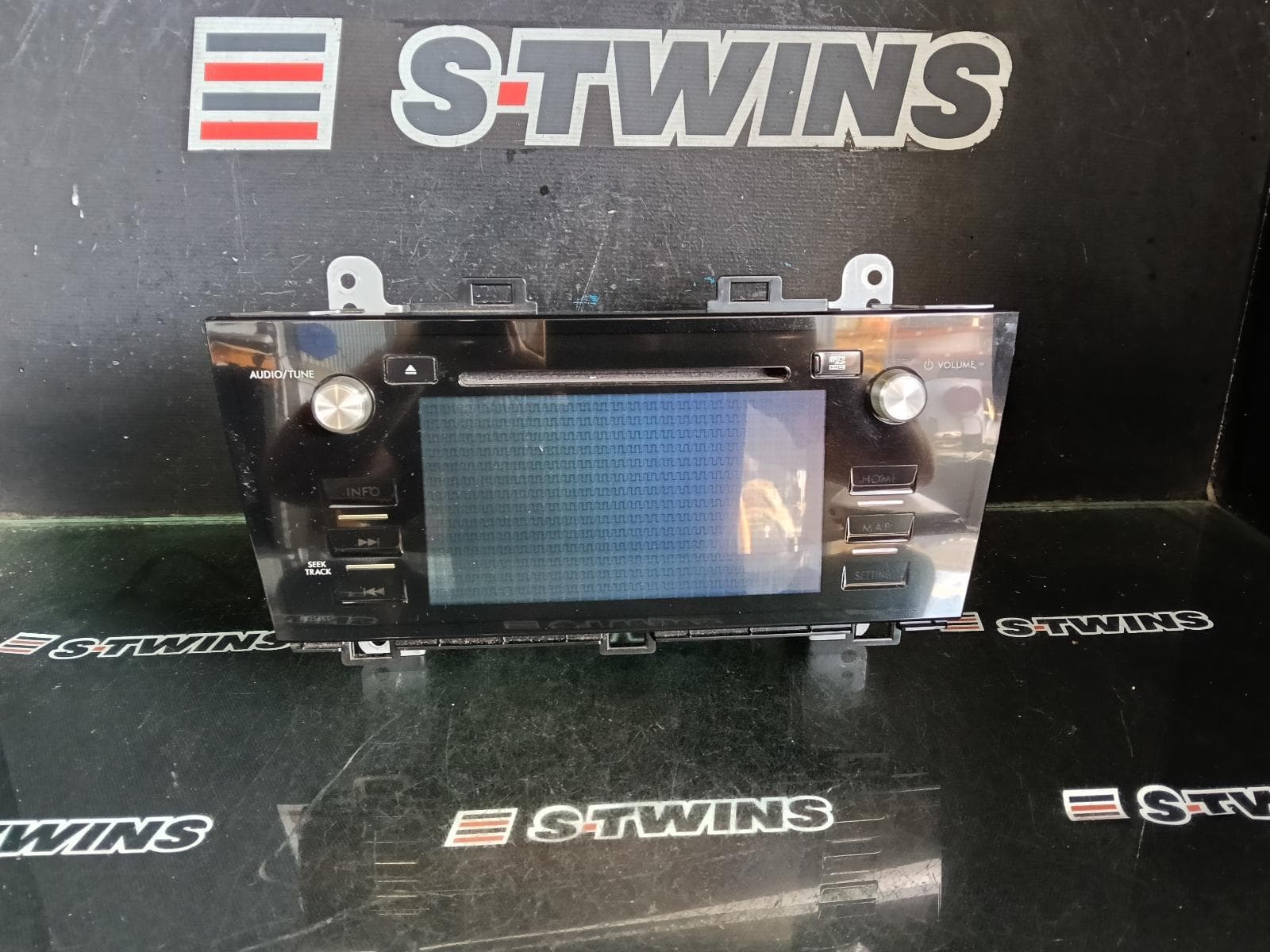 Used auto part listing image: 2017 SUBARU OUTBACK HEAD UNIT, 6.5IN SAT NAV TYPE, P/N 86271AL250, 6TH GEN, 08/14-12/20 0000421946