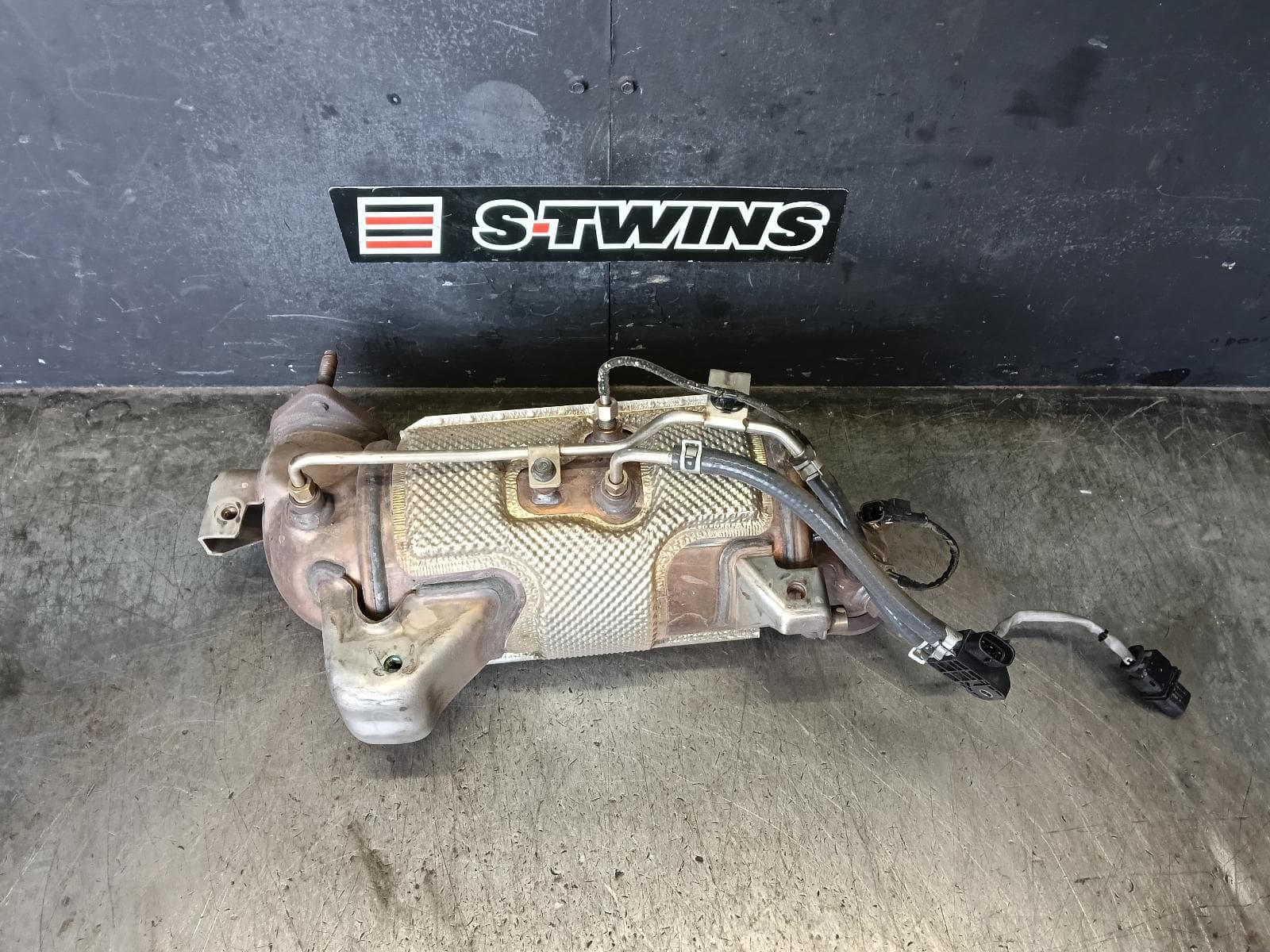 Used auto part listing image: 2016 HYUNDAI TUCSON PARTICULATE FILTER DPF DIESEL, 2.0, TL, 06/15-01/21 0000421971