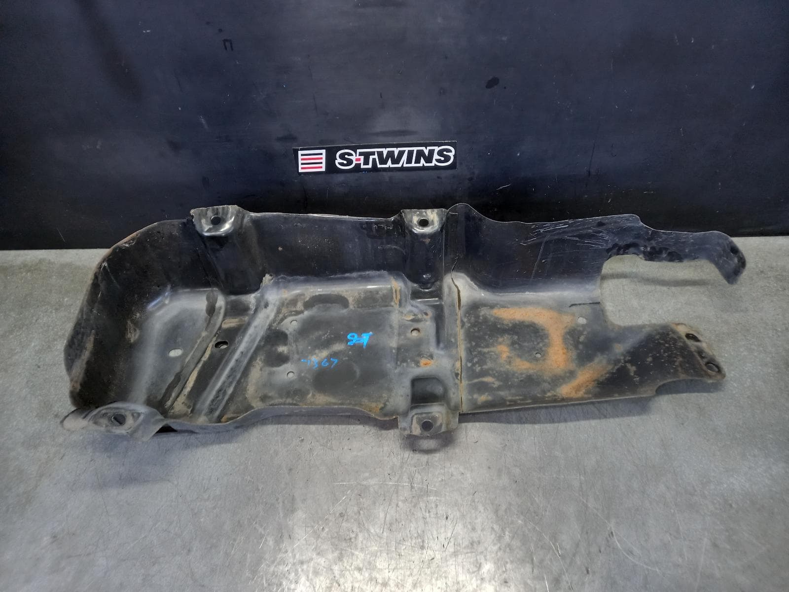 Used auto part listing image: 2013 JEEP WRANGLER FUEL TANK FUEL TANK BASH PLATE, PETROL, 2DR, JK, 12/06-07/18 0000345767