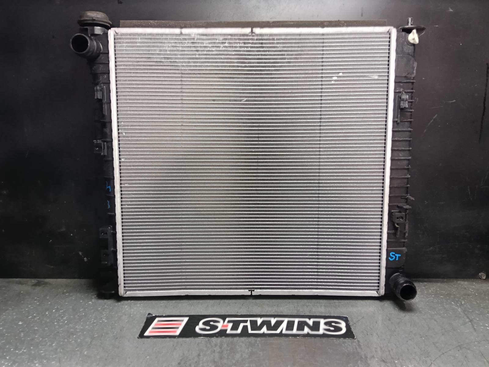 Used auto part listing image: 2024 HYUNDAI SANTA FE RADIATOR MX5, PETROL, 1.6, TURBO, HEV, G4FT CODE, 11/23- 0000422359