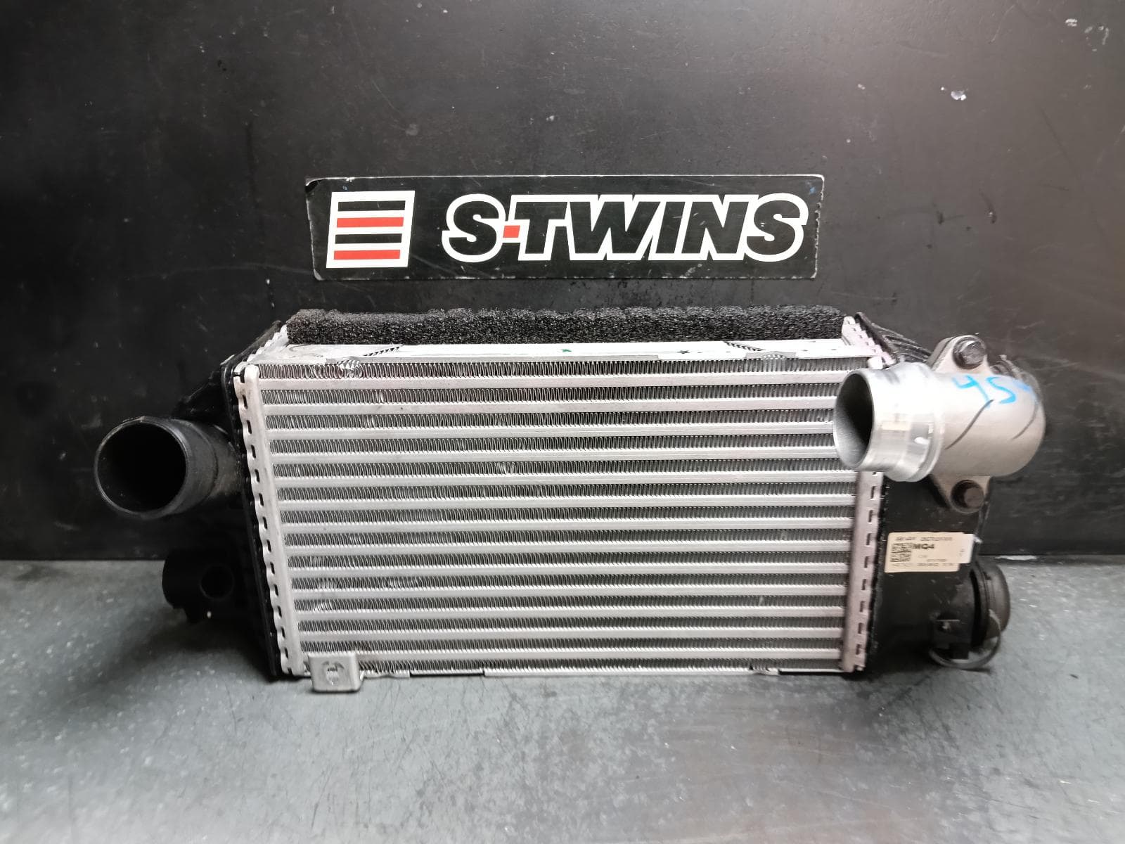 Used auto part listing image: 2024 HYUNDAI SANTA FE INTERCOOLER MX5, PETROL, 1.6, TURBO, HEV, G4FT CODE, 11/23- 0000422360