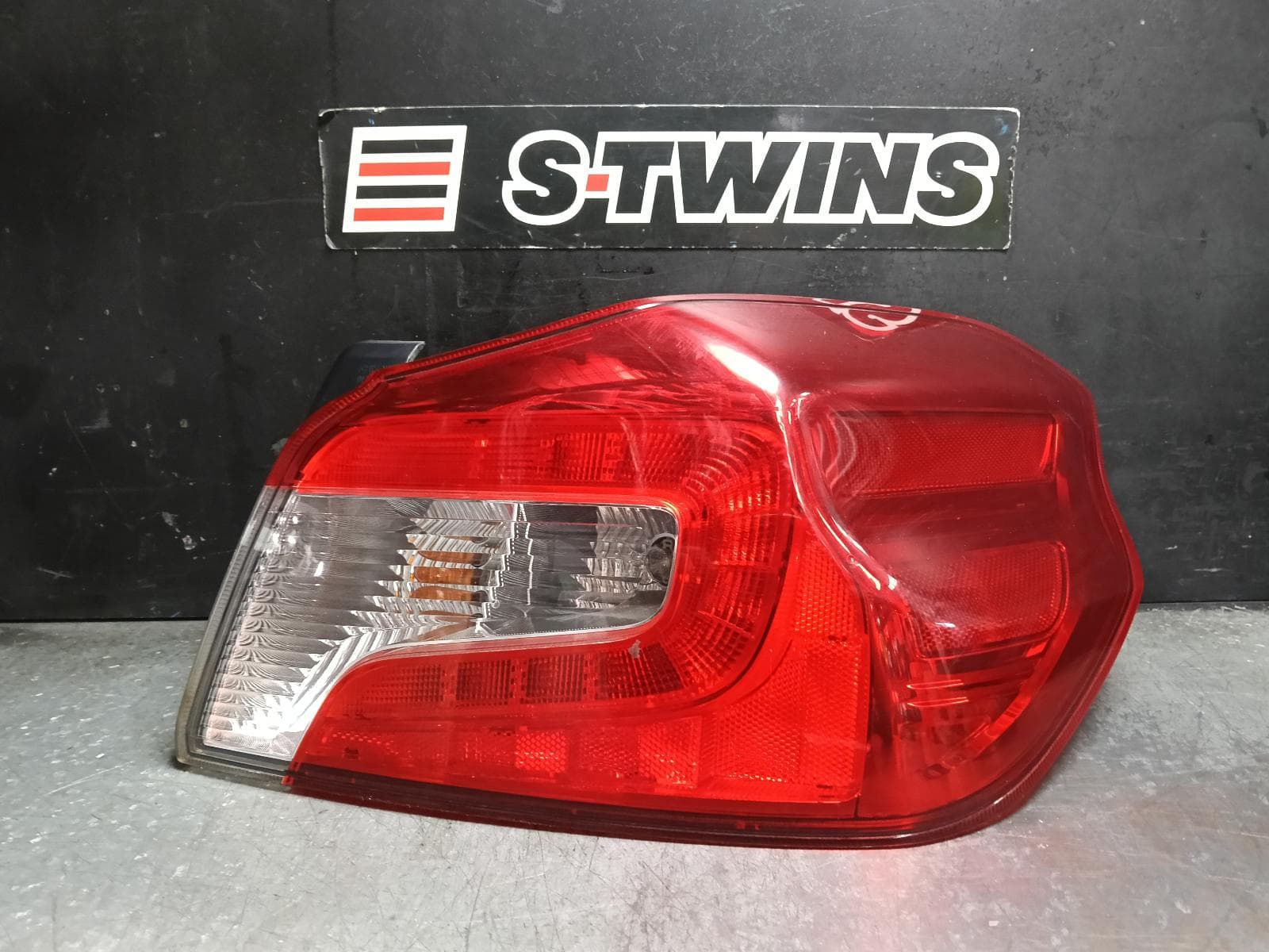 Used auto part listing image: 2017 SUBARU WRX RIGHT TAILLIGHT V1, IN BODY, W/ CLEAR LENS TYPE, 03/14-10/21 0000422179