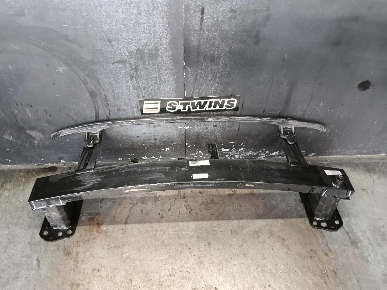 Used auto part listing image: 2021 KIA CERATO F BAR REINFORC BRACK MAIN REINFORCEMENT, BD, GT, HATCH, 09/18-03/21 0000393005
