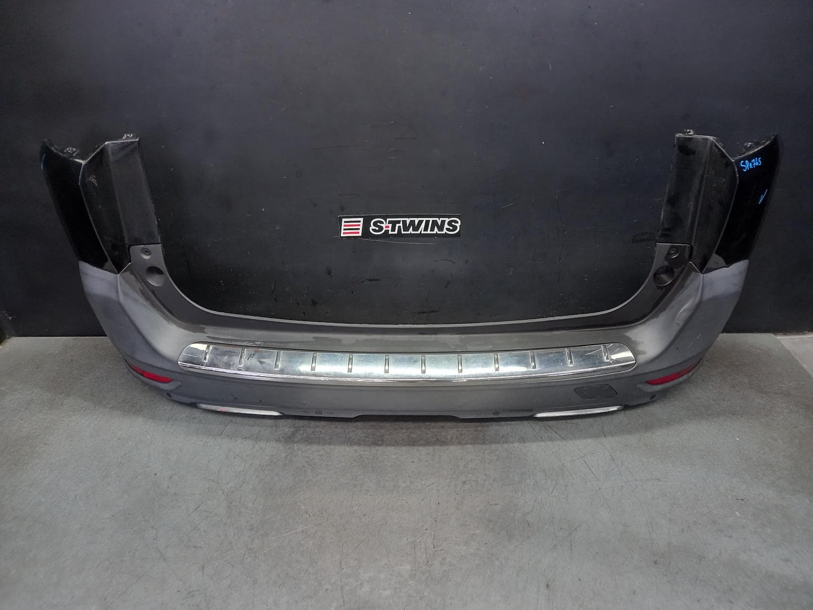 Used auto part listing image: 2018 PEUGEOT 5008 REAR BUMPER BUMPER BAR (CENTRE), P87, 01/18-02/20 0000402538