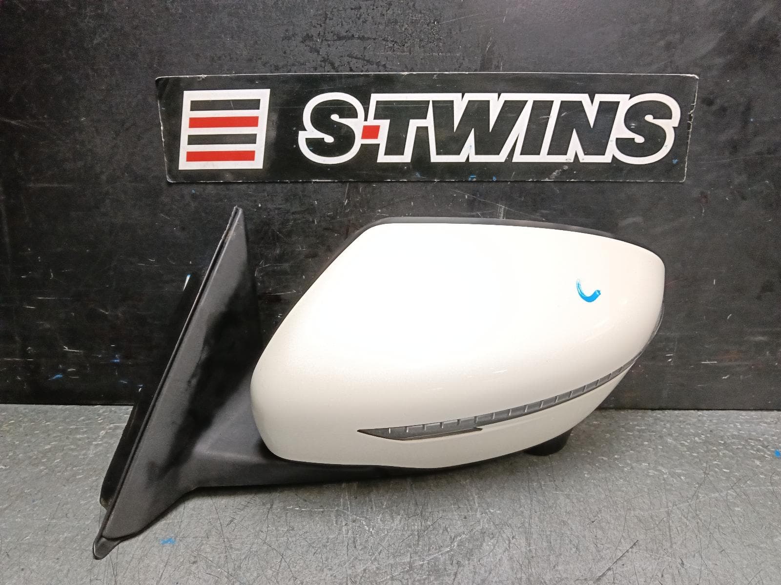 Used auto part listing image: 2021 NISSAN XTRAIL LEFT DOOR MIRROR T32, TL/Ti/ST-L, W/ CAMERA TYPE, 02/14-07/22 0000398279