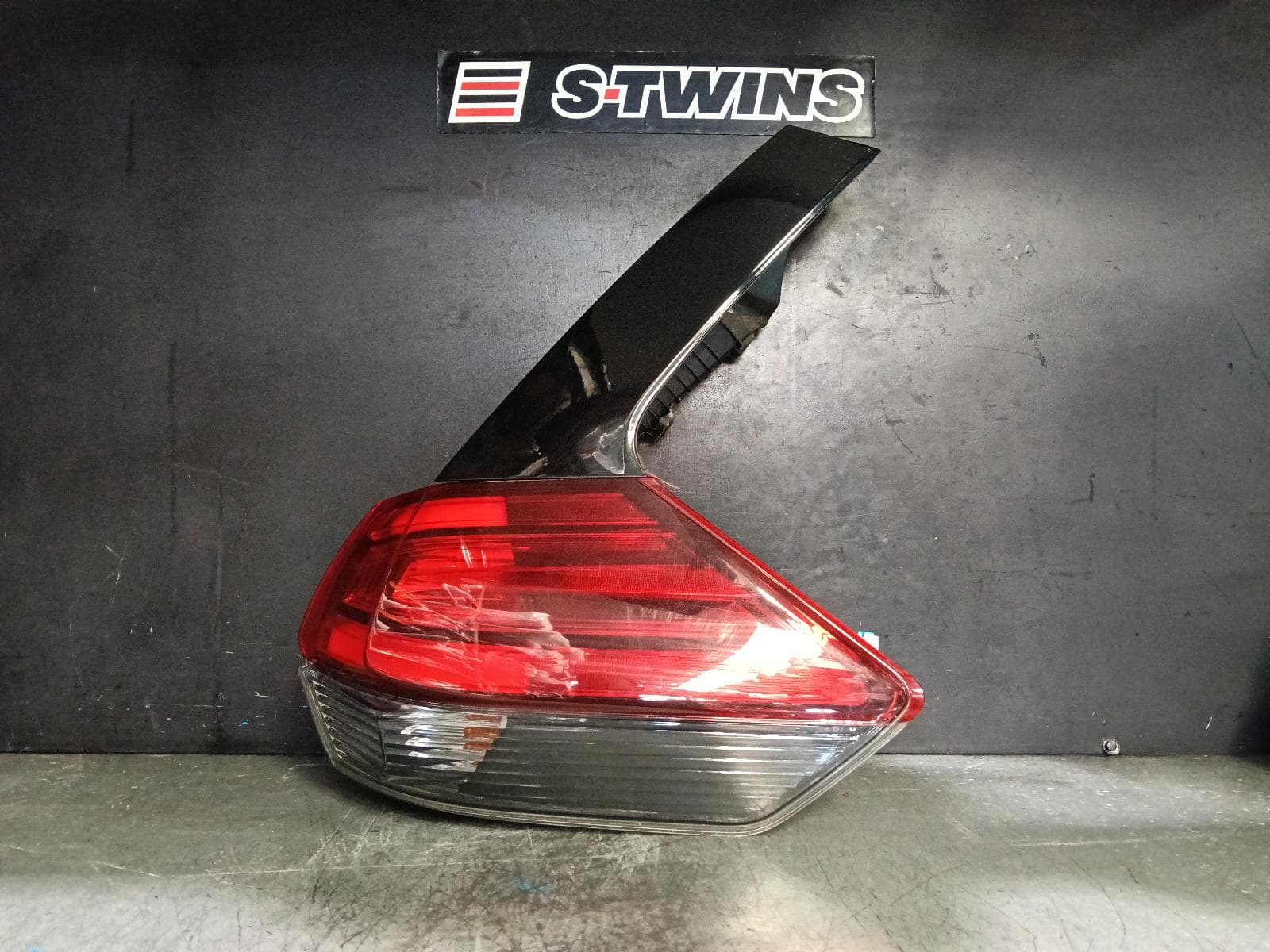 Used auto part listing image: 2021 NISSAN XTRAIL RIGHT TAILLIGHT T32, 02/17-07/22 0000398280