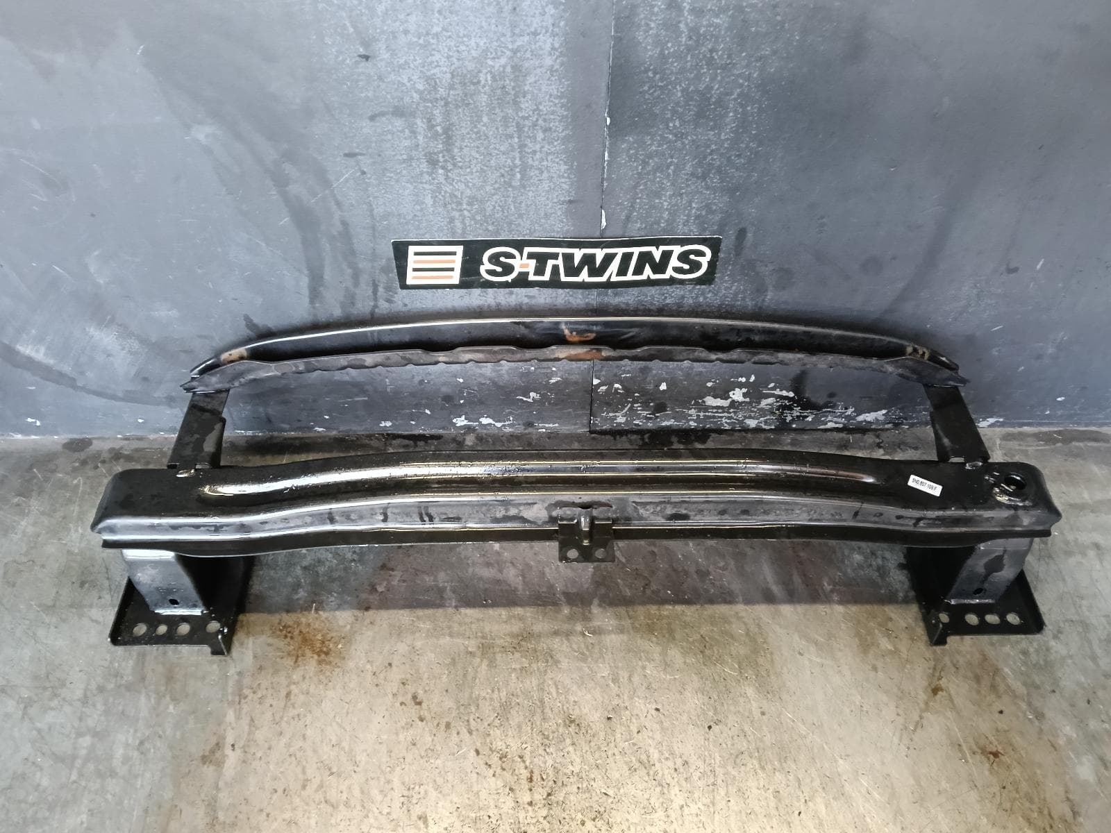 Used auto part listing image: 2014 VOLKSWAGEN TIGUAN F BAR REINFORC BRACK MAIN REINFORCEMENT, 5N, 05/08-08/16 0000395597