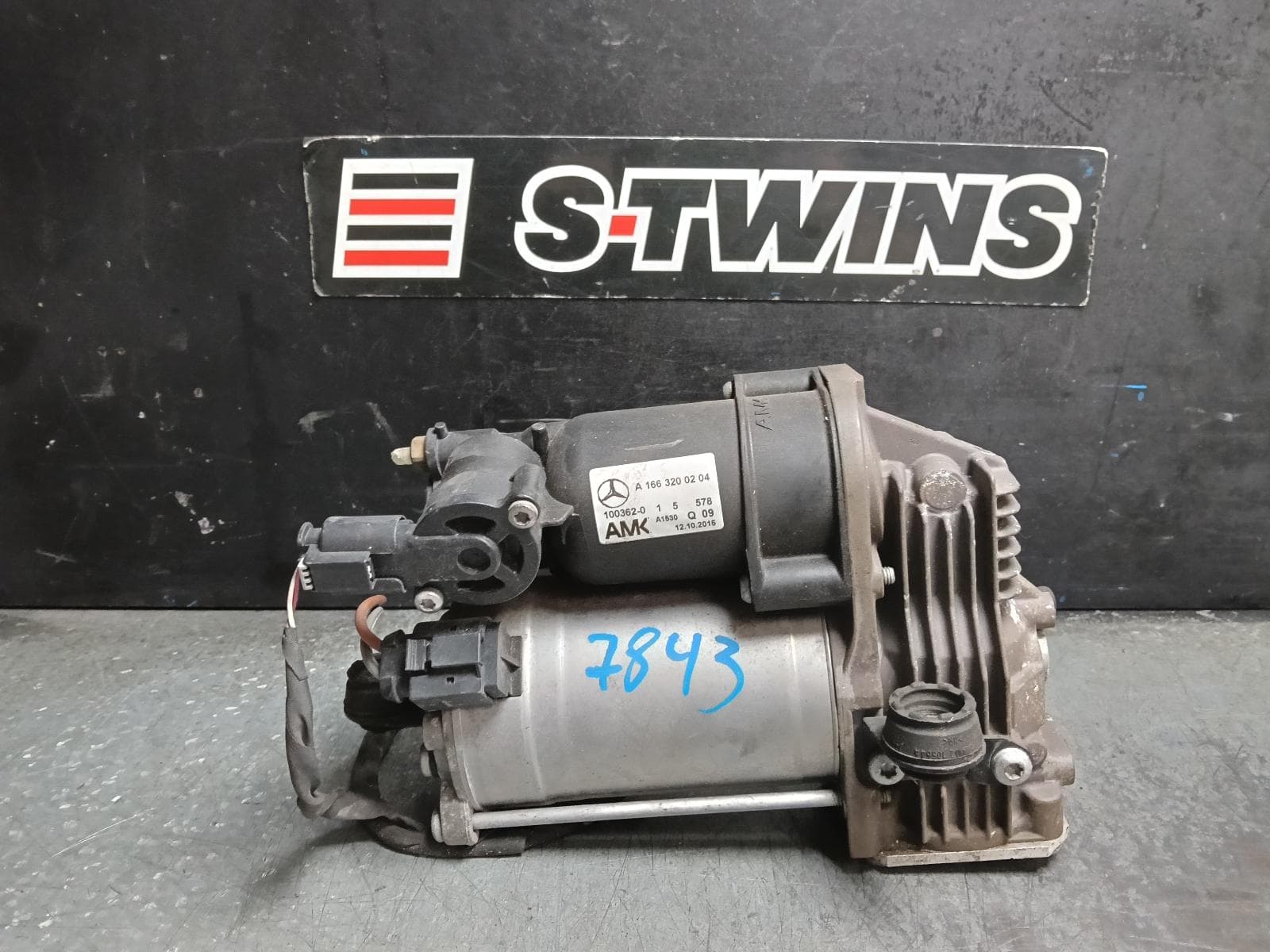 Used auto part listing image: 2016 MERCEDES GLE CLASS AIR RIDE COMPRESSOR C292, AIR RIDE COMPRESSOR, GLE63s AMG, 06/15-04/19 0000422211
