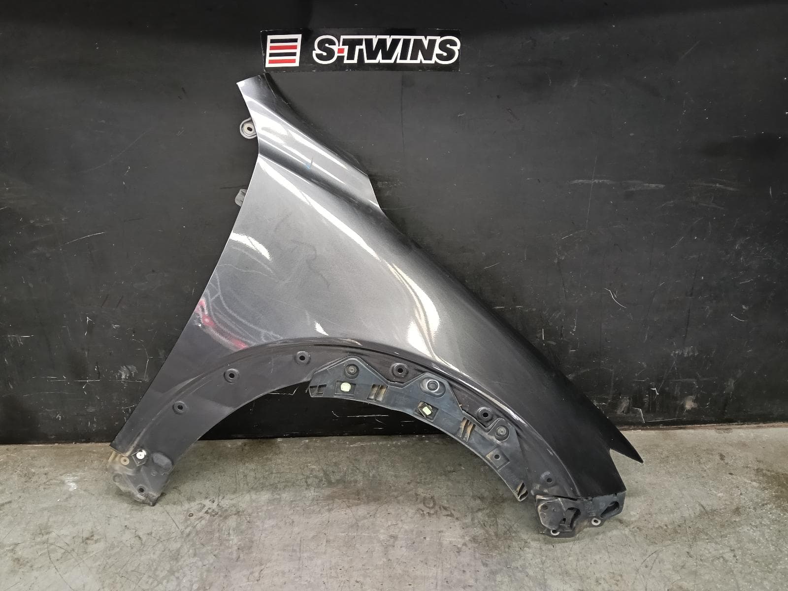 Used auto part listing image: 2016 MAZDA CX3 RIGHT GUARD DK, 03/15- 0000417500