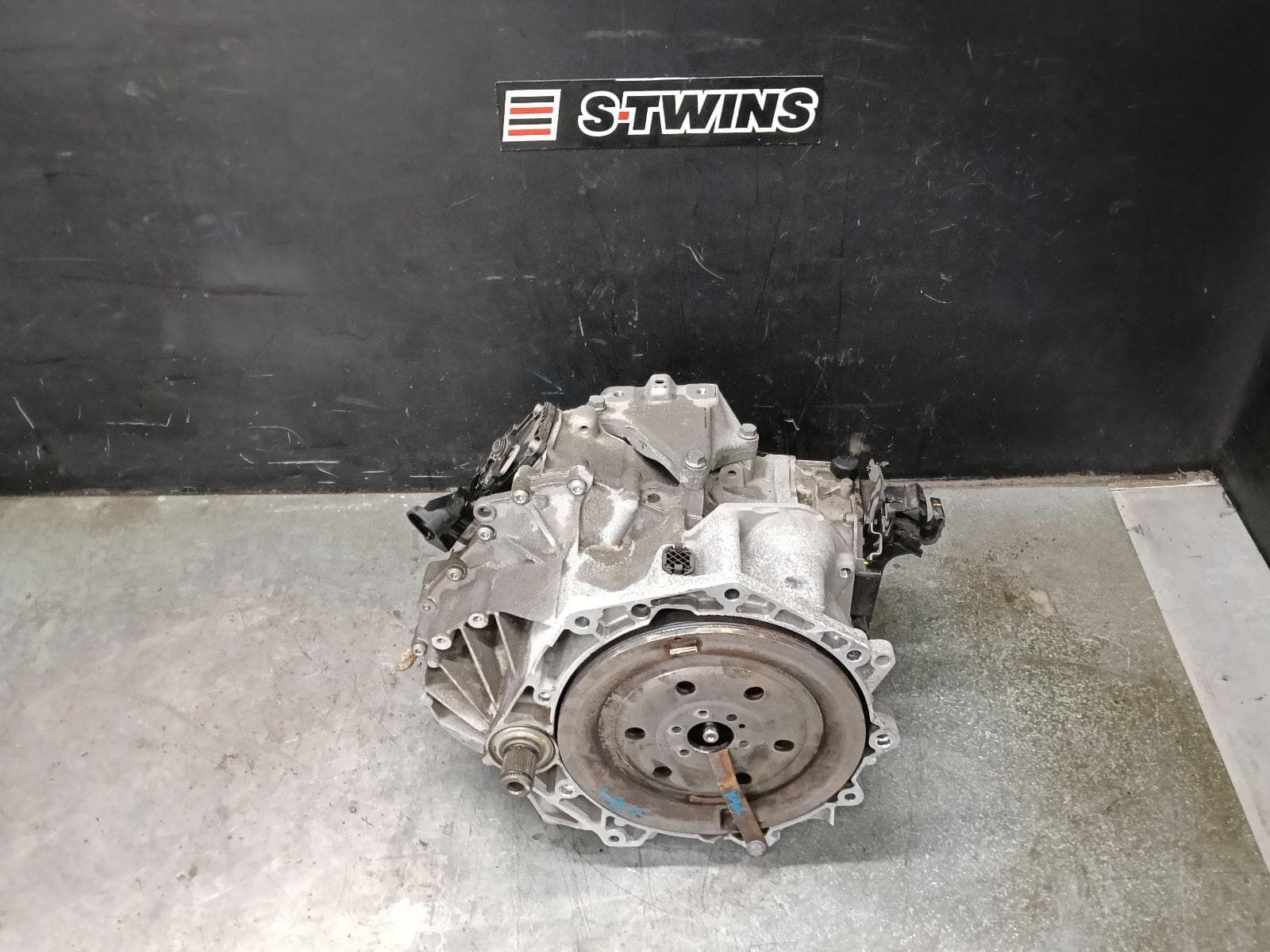 Used auto part listing image: 2022 SKODA KAMIQ TRANS GEARBOX AUTO, PETROL, 1.5, URK CODE, NW, 06/20- 0000422573