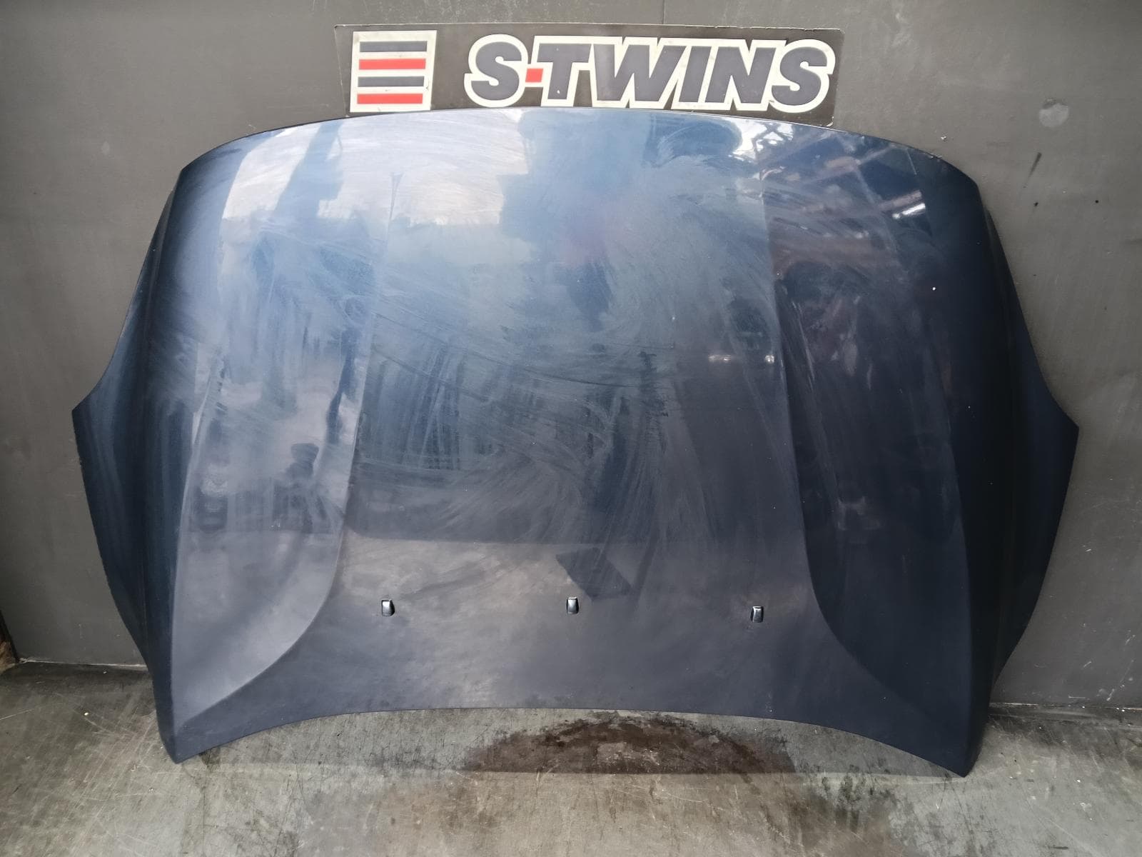 Used auto part listing image: 2013 VOLVO S40 BONNET M SERIES, V40/V40 CROSS COUNTRY, 02/13- 0000422622