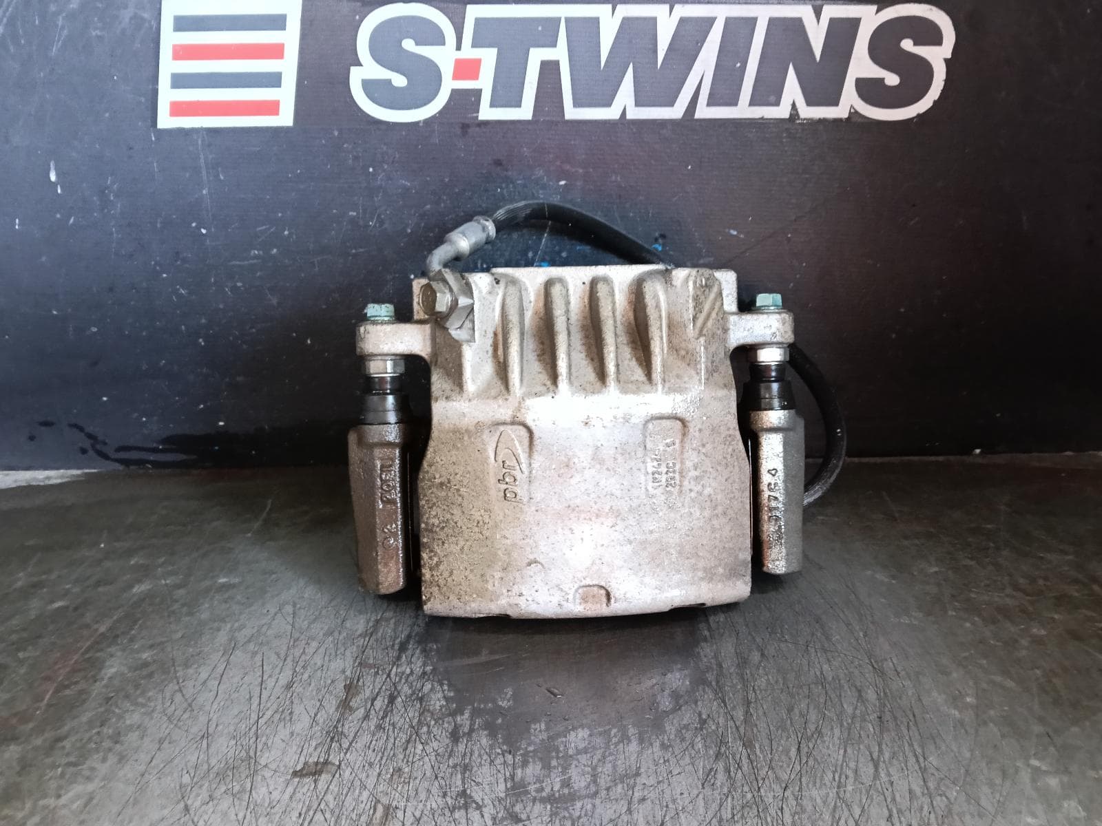 Used auto part listing image: 2011 HOLDEN COMMODORE CALIPER RH FRONT, VE, V6 TYPE, 08/06-05/13 0000422430