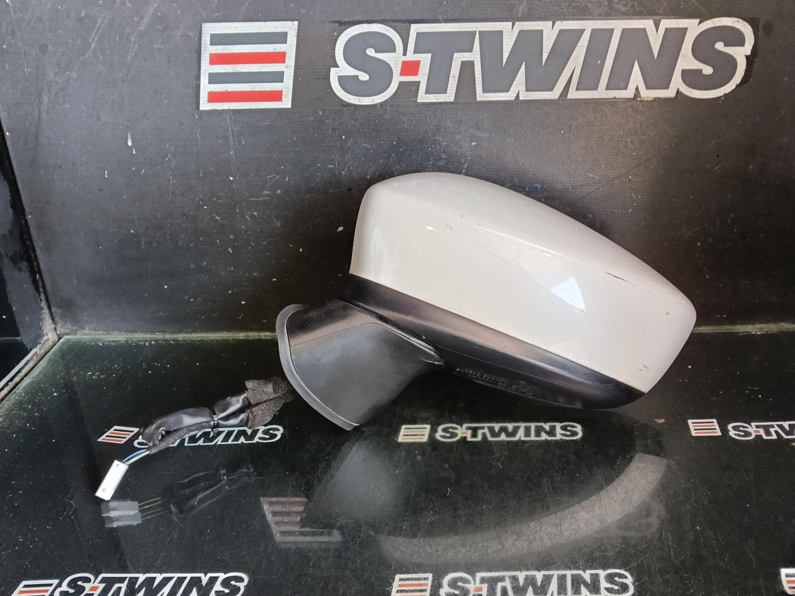 Used auto part listing image: 2016 MAZDA 3 LEFT DOOR MIRROR BM, NEO/MAXX/TOURING/SP25, NON HEATED, NON BLIND SPOT TYPE, 11/13-05/16 0000420407