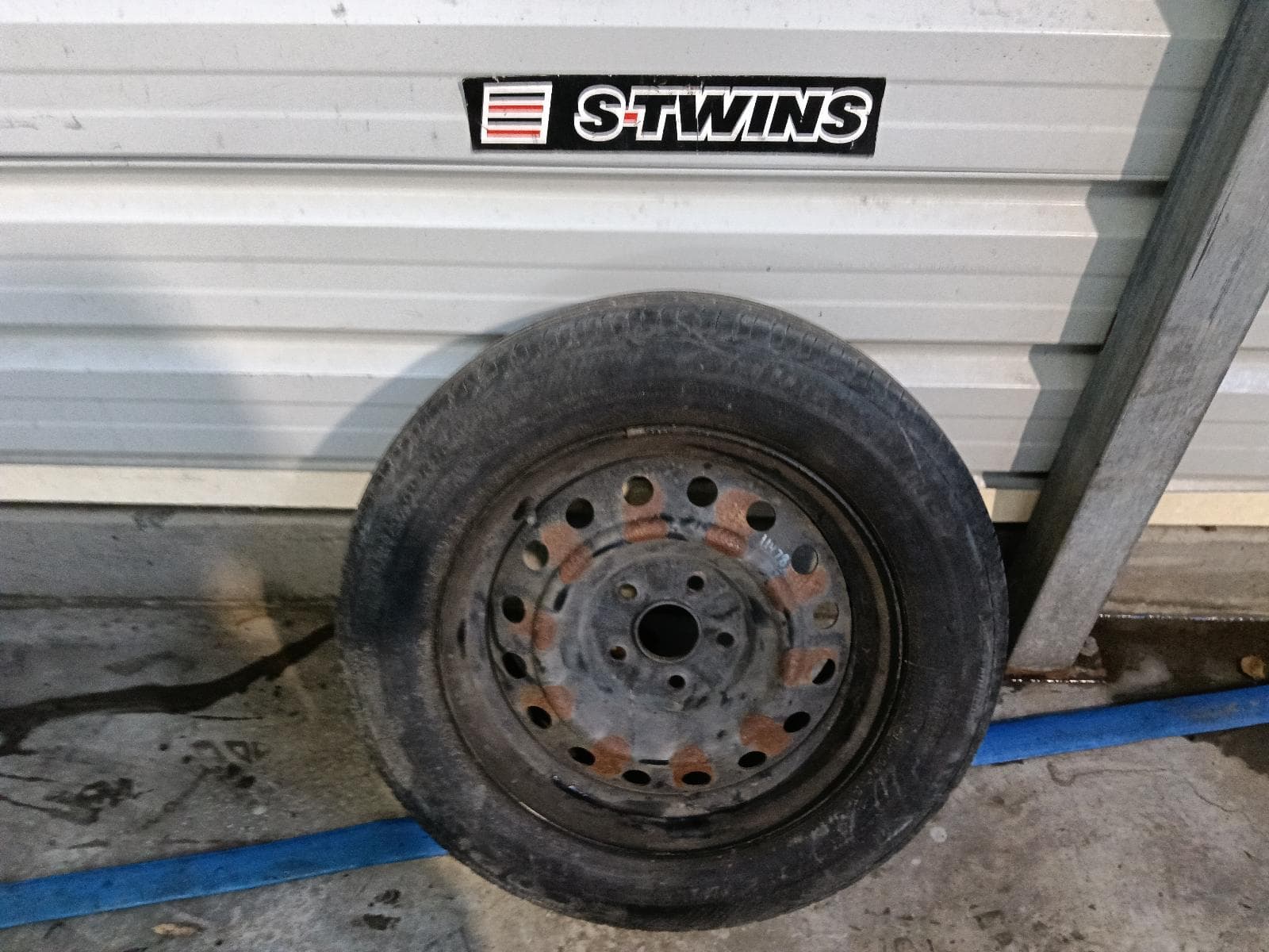 Used auto part listing image: 2017 TOYOTA TARAGO WHEEL STANDARD STEEL 16X6IN, GLi, ACR50R/GSR50R, 01/06-06/20 0000422487