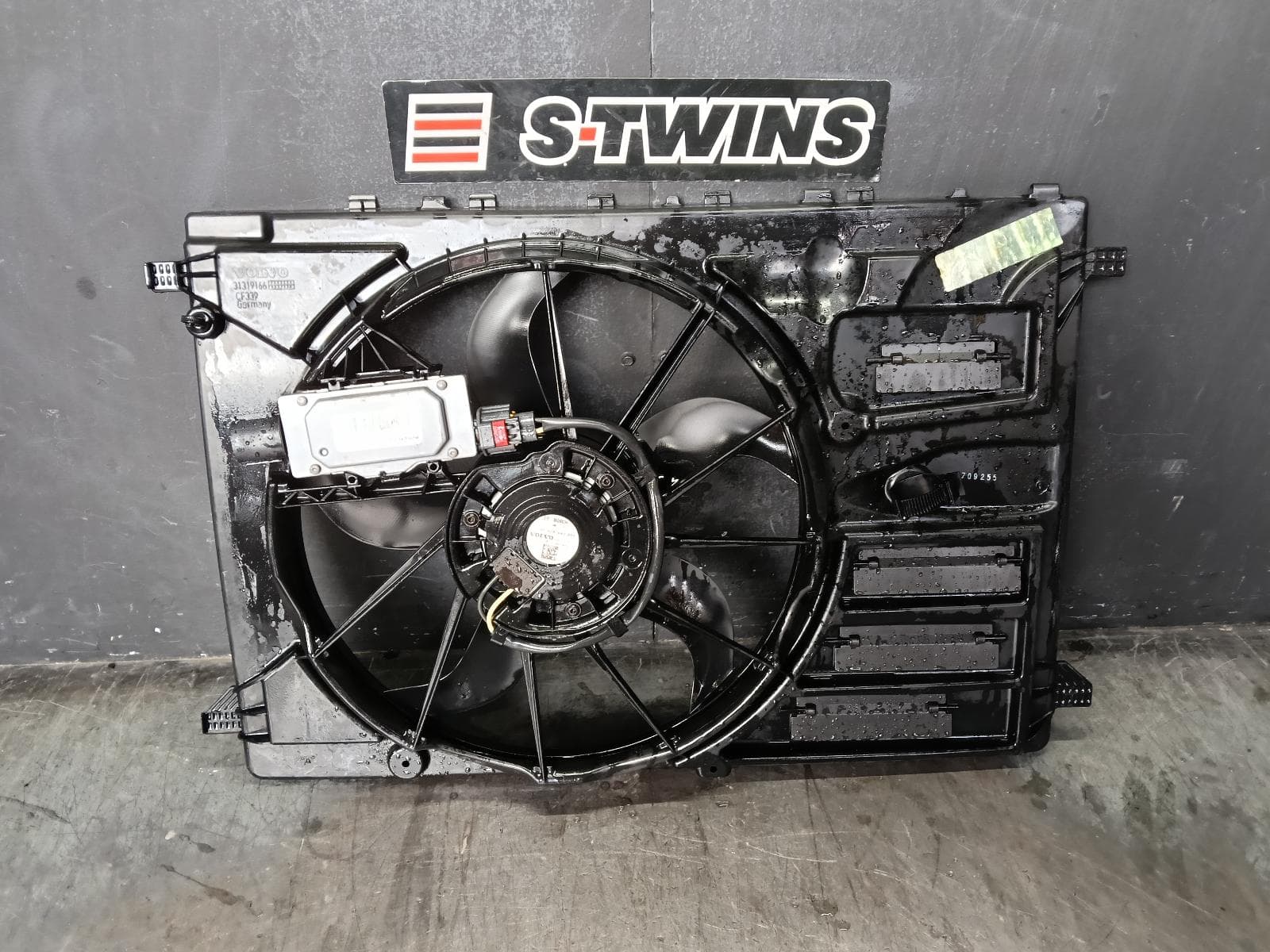 Used auto part listing image: 2013 VOLVO S40 FAN RADIATOR FAN, M SERIES, 2.0, B5204T8/B4204T11, PETROL, 02/13- 0000422739