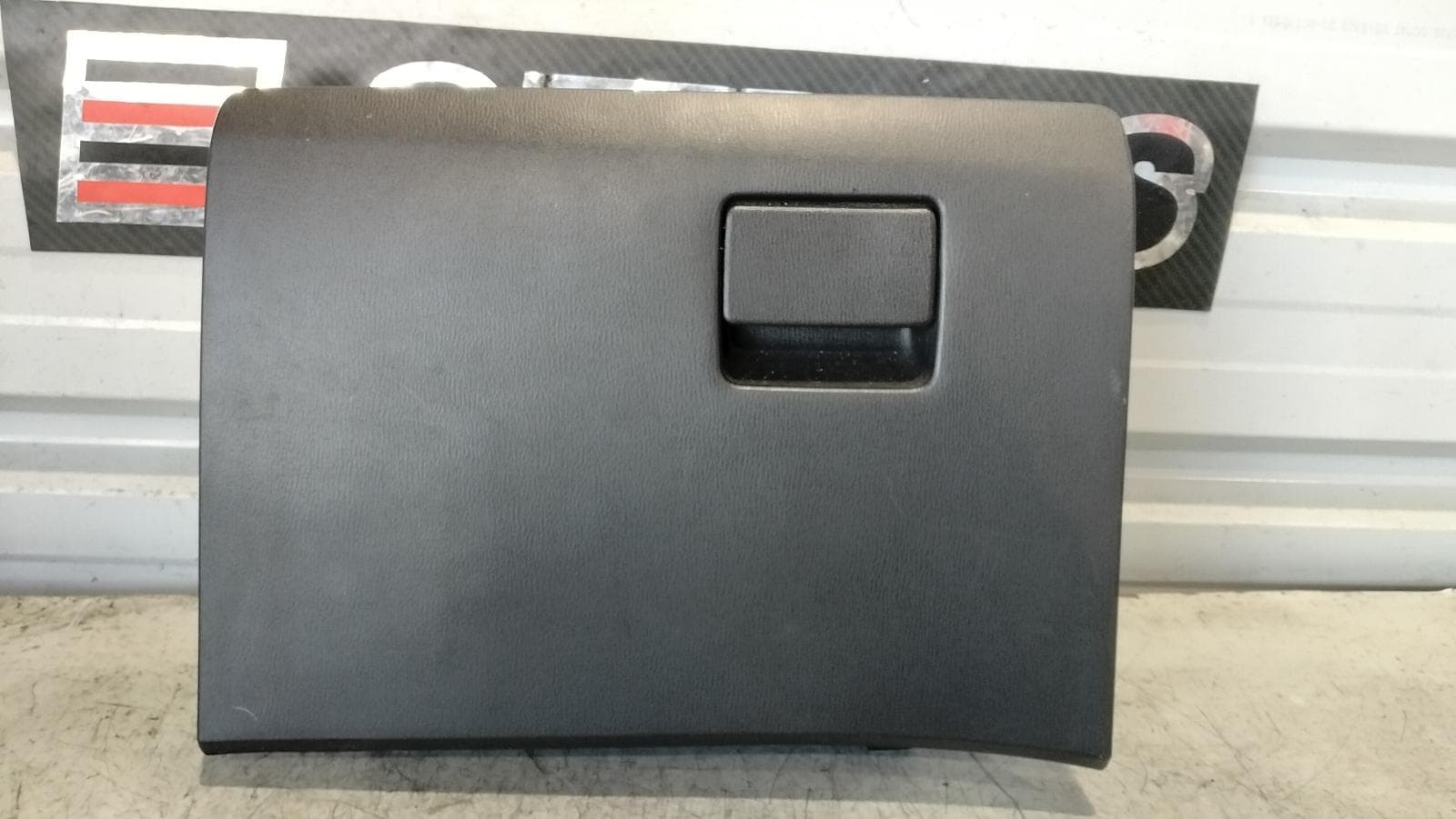 Used auto part listing image: 2020 MAZDA CX9 GLOVE BOX TC, 07/16-12/24 0000419081