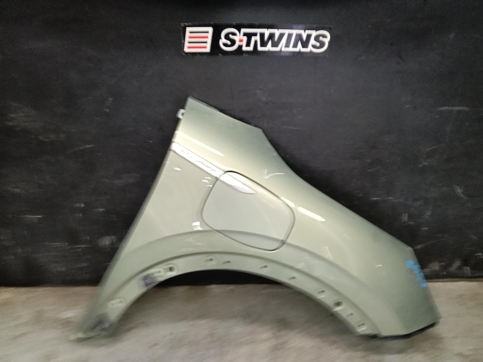 Used auto part listing image: 2023 BYD ATTO 3 RIGHT GUARD 2ND GEN, 03/22- 0000422828