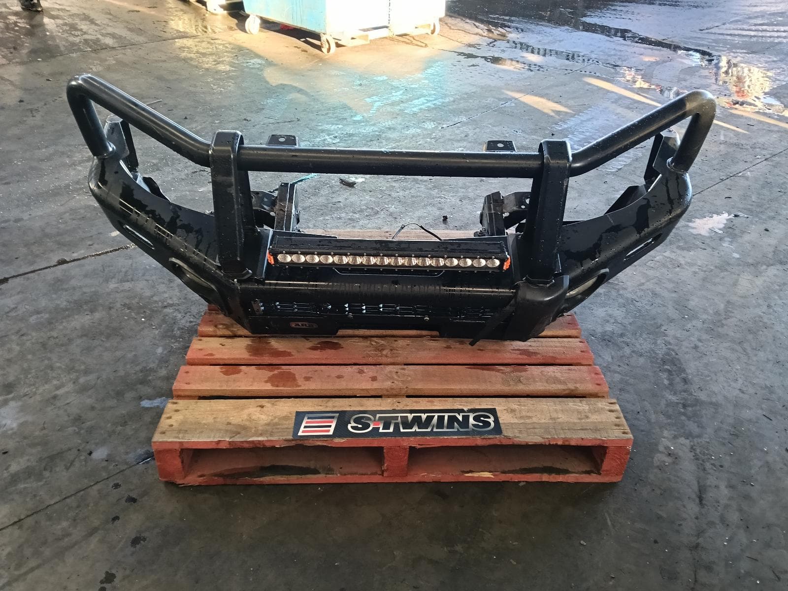 Used auto part listing image: 2018 MITSUBISHI TRITON FRONT BUMPER BULL BAR, MR, 11/18-10/23 0000418184