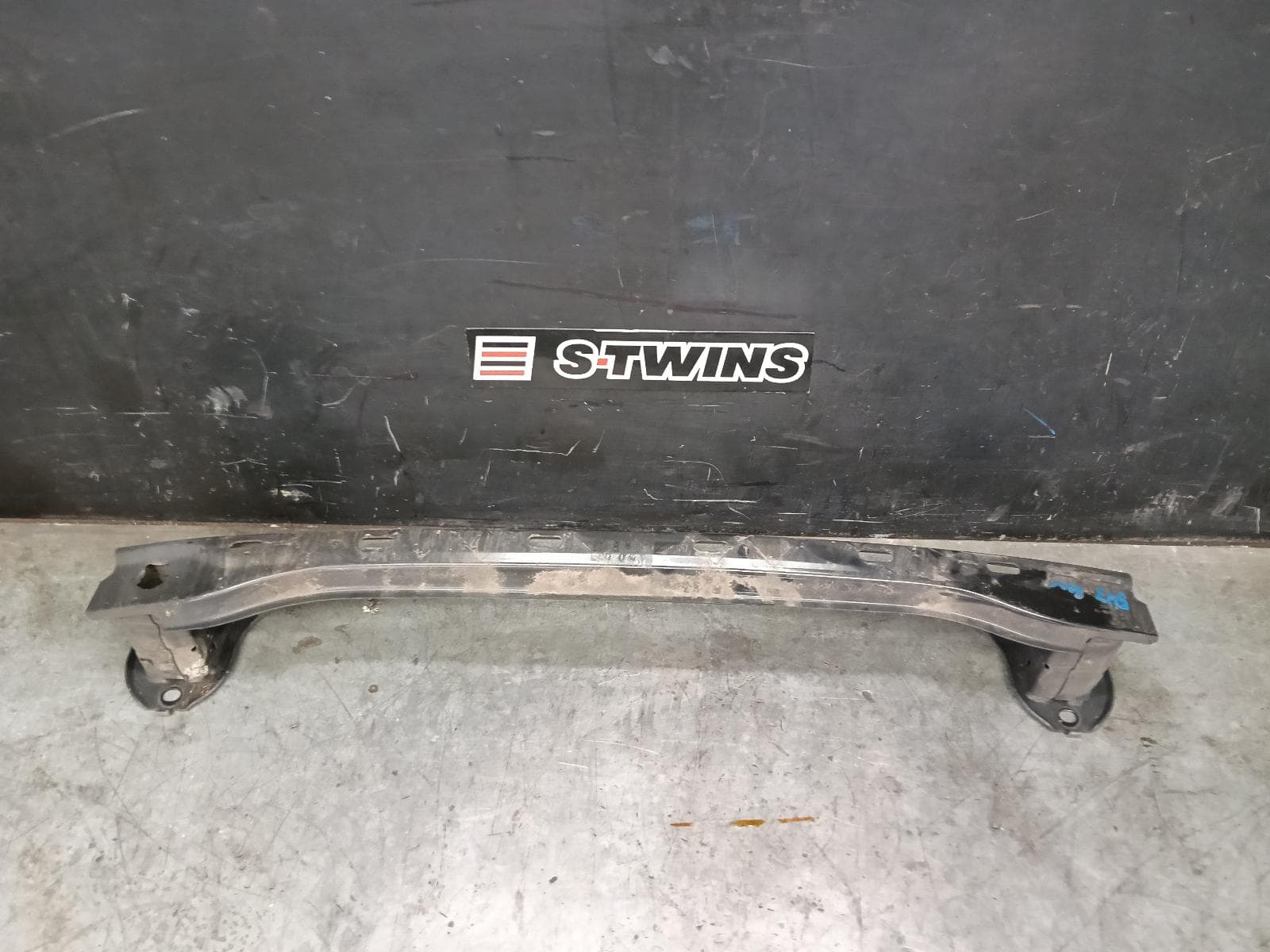 Used auto part listing image: 2013 BMW 5 SERIES R BAR BRACKET REINFO REINFORCEMENT, SEDAN, F10/F11, 05/10-01/17 0000423059