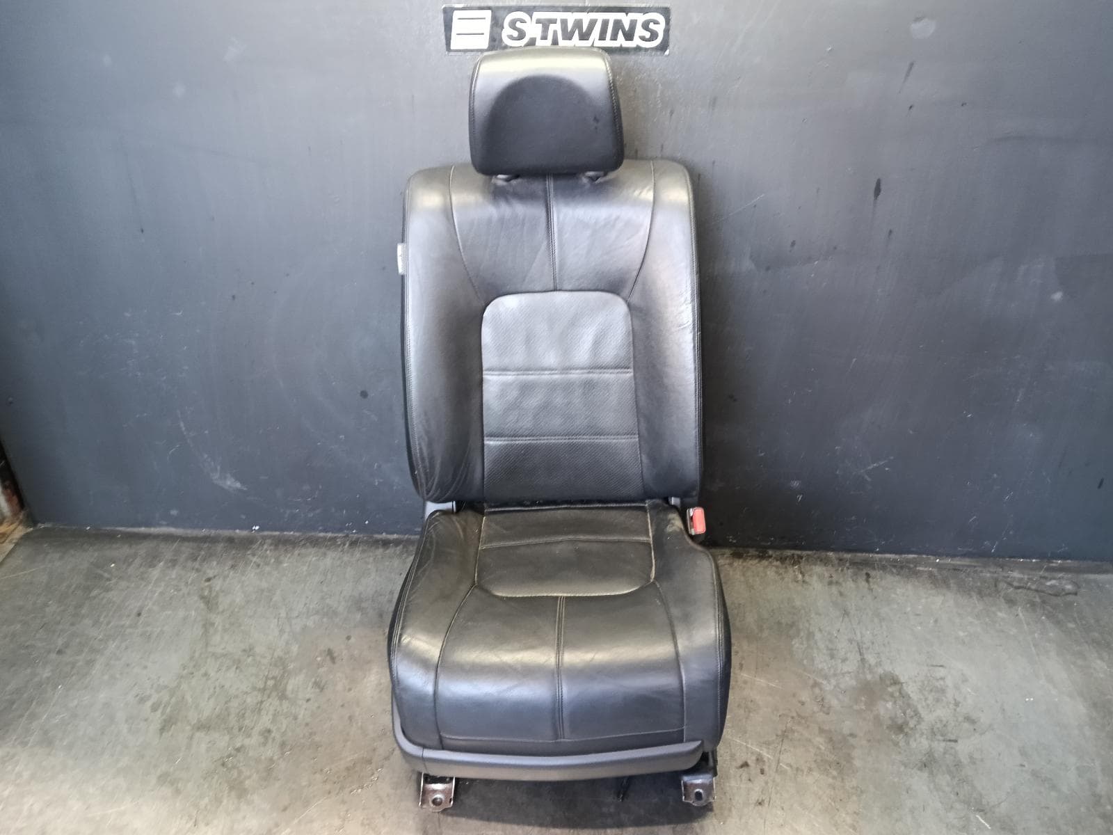 Used auto part listing image: 2013 NISSAN MURANO FRONT SEAT RH FRONT, Z51, LEATHER, BLACK, 12/08-02/15 0000423295