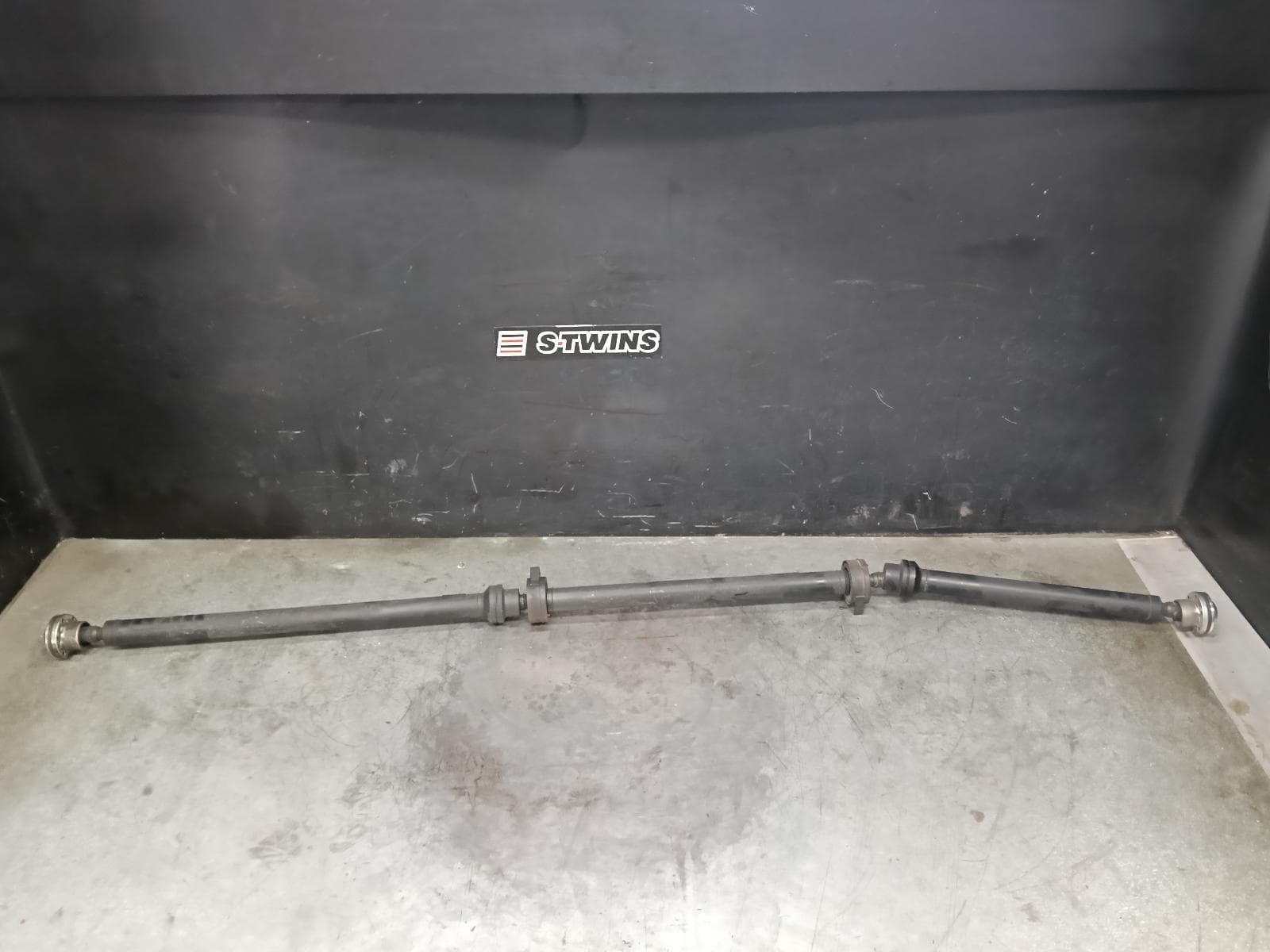 Used auto part listing image: 2018 VOLVO XC90 REAR PROP SHAFT Mk2, 04/15- 0000423121