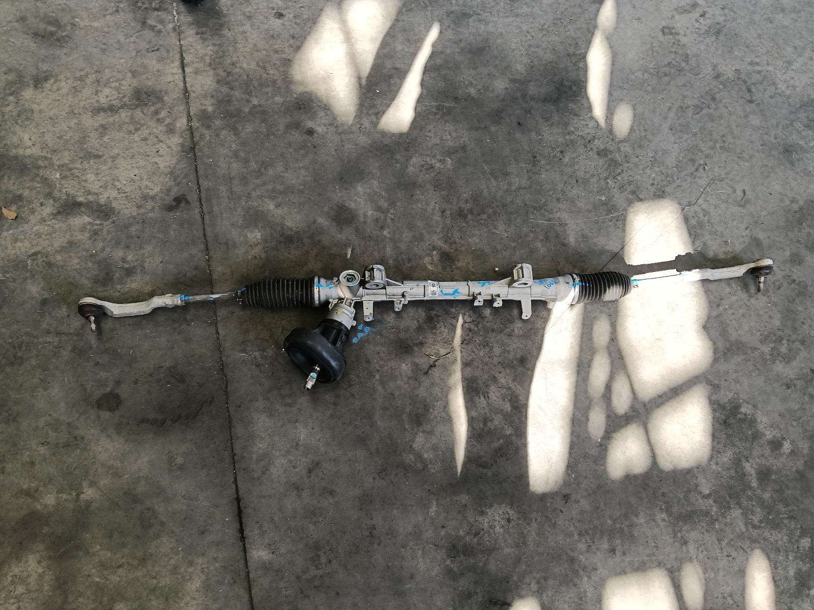 Used auto part listing image: 2020 NISSAN JUKE STEERING BOX RACK F16, 03/20- 0000423064