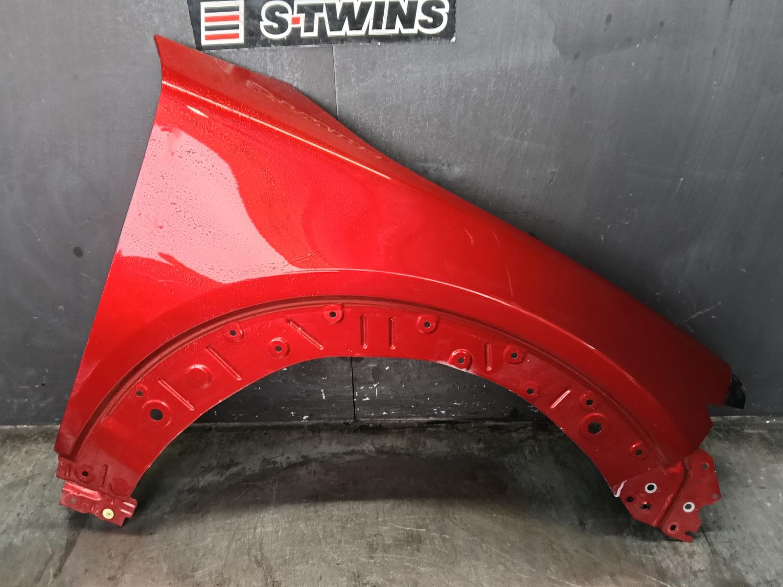Used auto part listing image: 2020 MAZDA CX30 RIGHT GUARD DM, 10/19- 0000423151