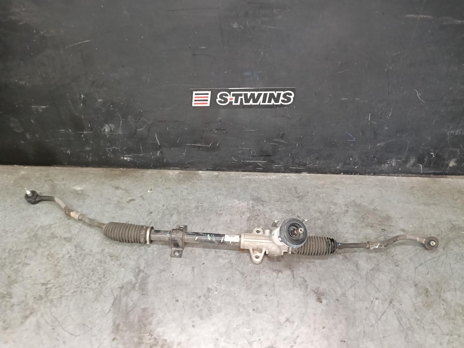 Used auto part listing image: 2015 HYUNDAI ACCENT STEERING BOX RACK RB, 05/11-12/19 0000423211