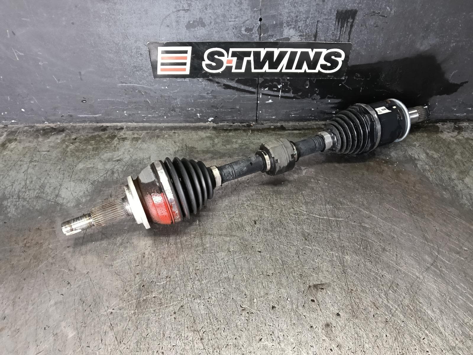 Used auto part listing image: 2021 TOYOTA RAV4 LEFT DRIVESHAFT FRONT, 2WD/4WD, HYBRID, XA50, 11/18-12/25 0000423018