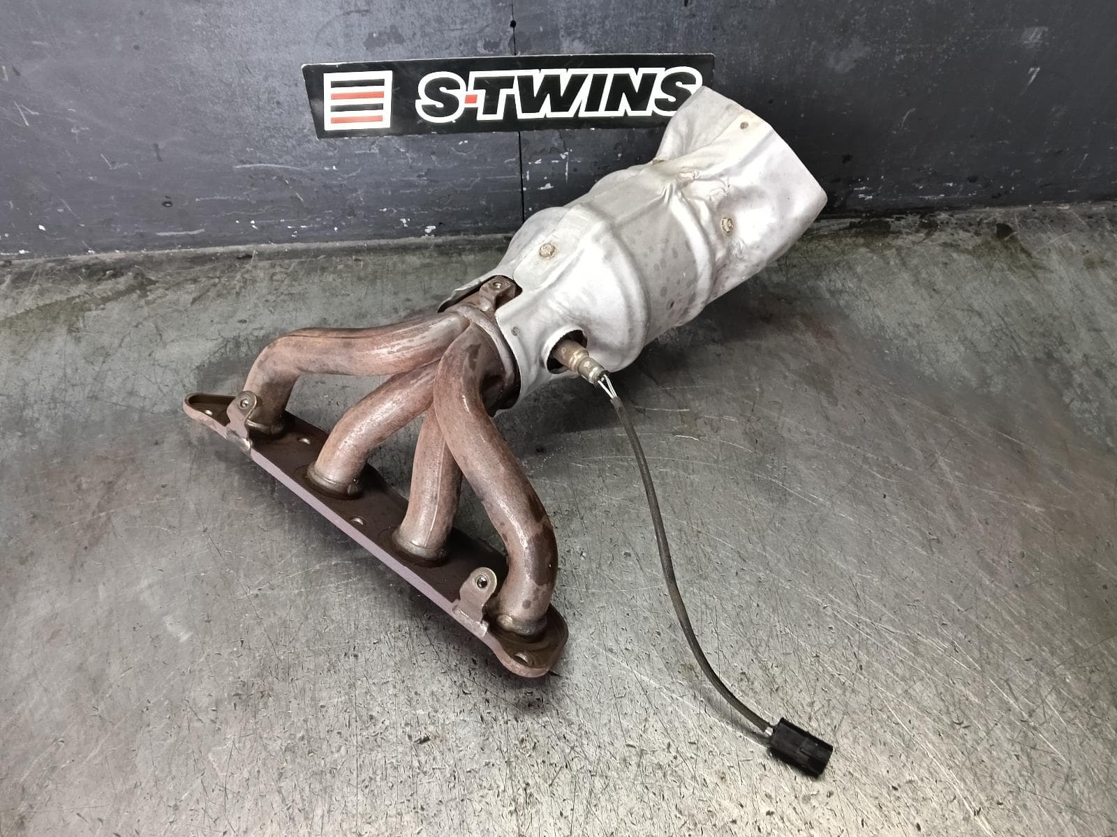 Used auto part listing image: 2010 NISSAN DUALIS CATALYTIC CONVERTER MANIFOLD-CAT TYPE, 2.0, PETROL, J10, 10/07-05/14 0000423088