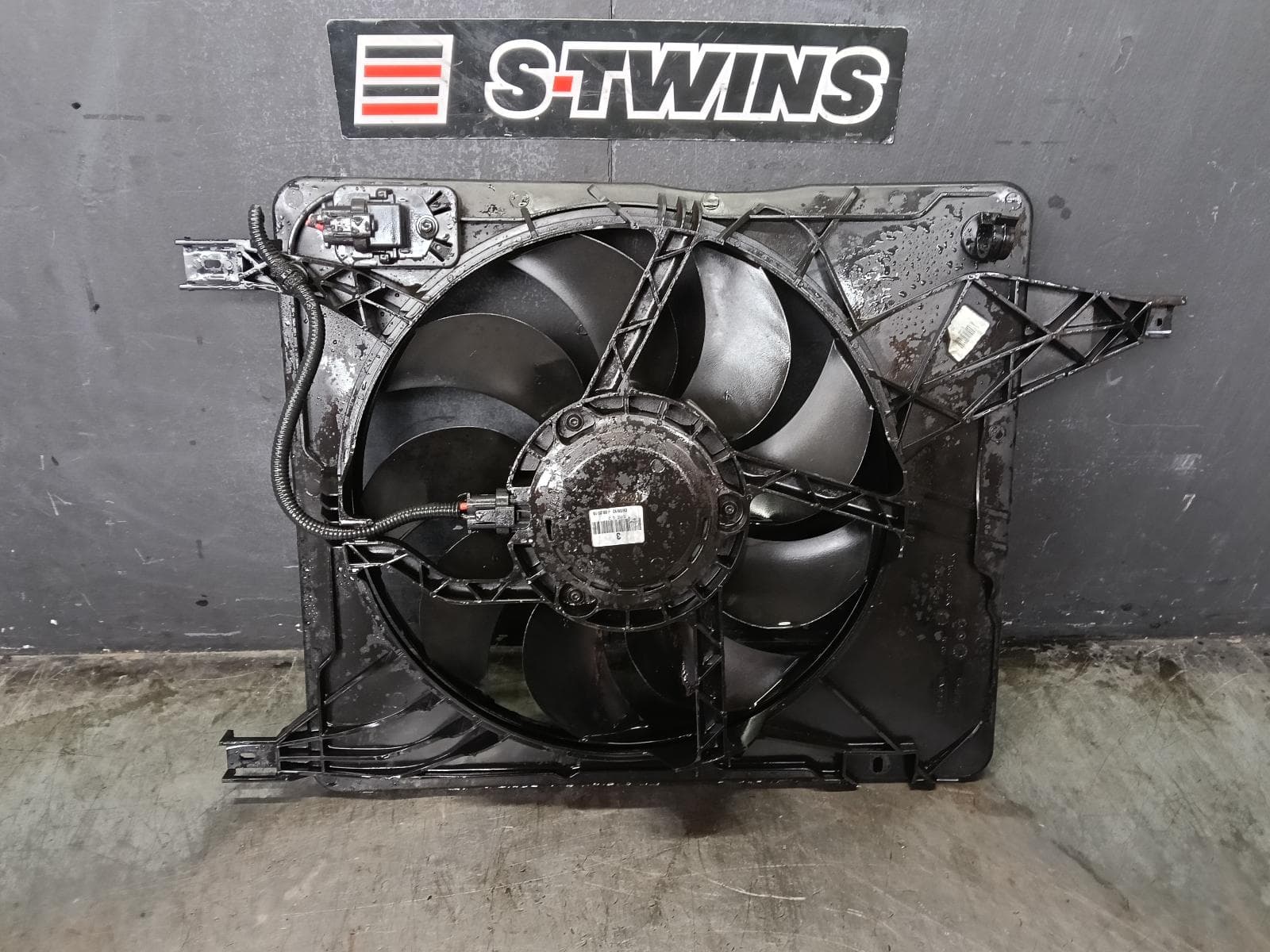 Used auto part listing image: 2010 NISSAN DUALIS FAN RADIATOR FAN, J10, 01/10-05/14 0000423095