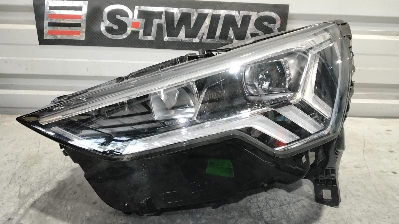 Used auto part listing image: 2022 AUDI Q3 LEFT HEADLAMP F3, W/ LED TYPE, 03/19- 0000416617