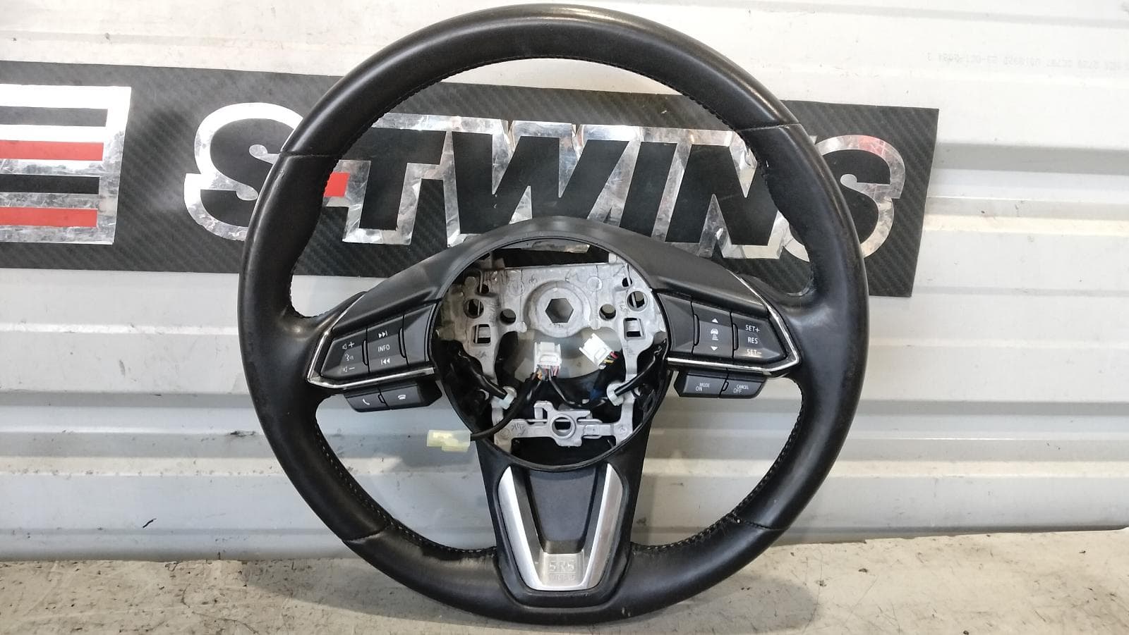 Used auto part listing image: 2020 MAZDA CX9 STEERING WHEEL TC, AZAMI/AZAMI LE, 07/16-12/24 0000421436