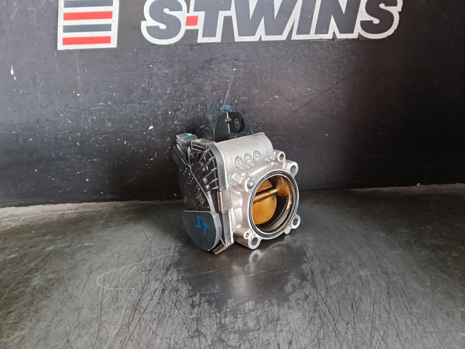 Used auto part listing image: 2014 HOLDEN CRUZE THROTTLE BODY 1.6, A16, PETROL, TURBO, JH, 03/13-01/17 0000423363
