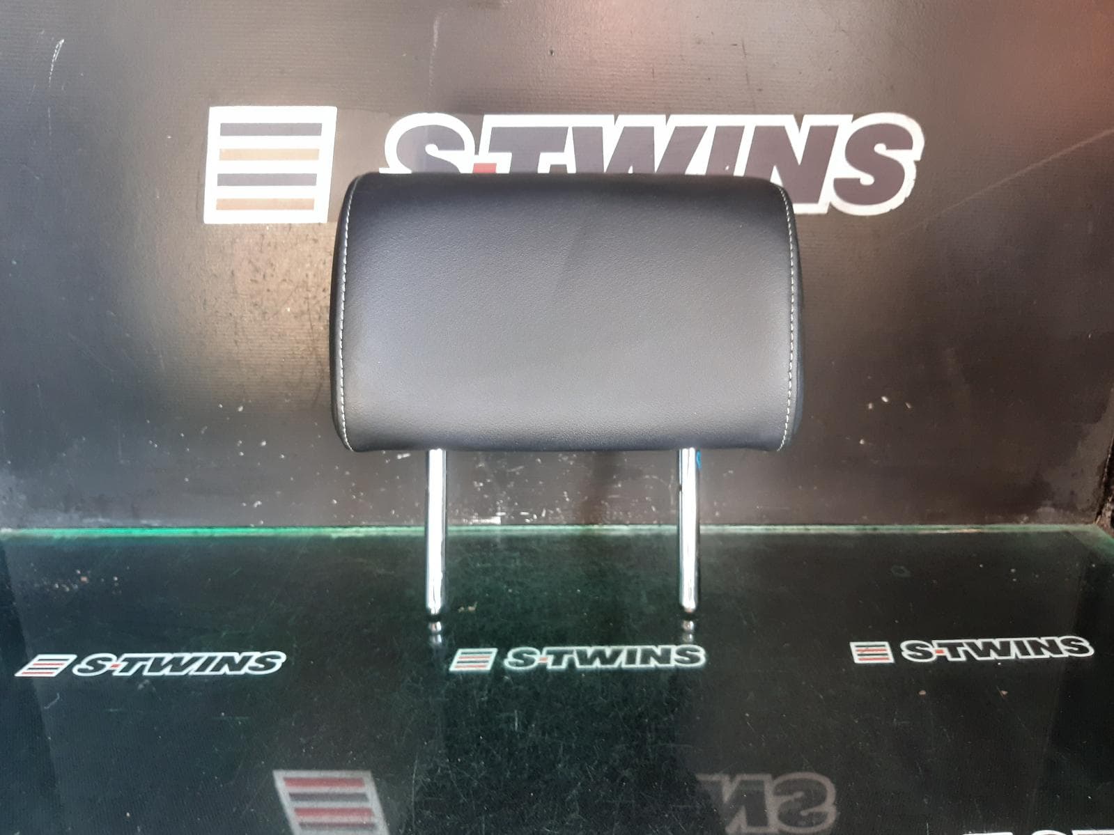 Used auto part listing image: 2018 SKODA SUPERB HEADREST NP, 03/16-06/24 0000281763