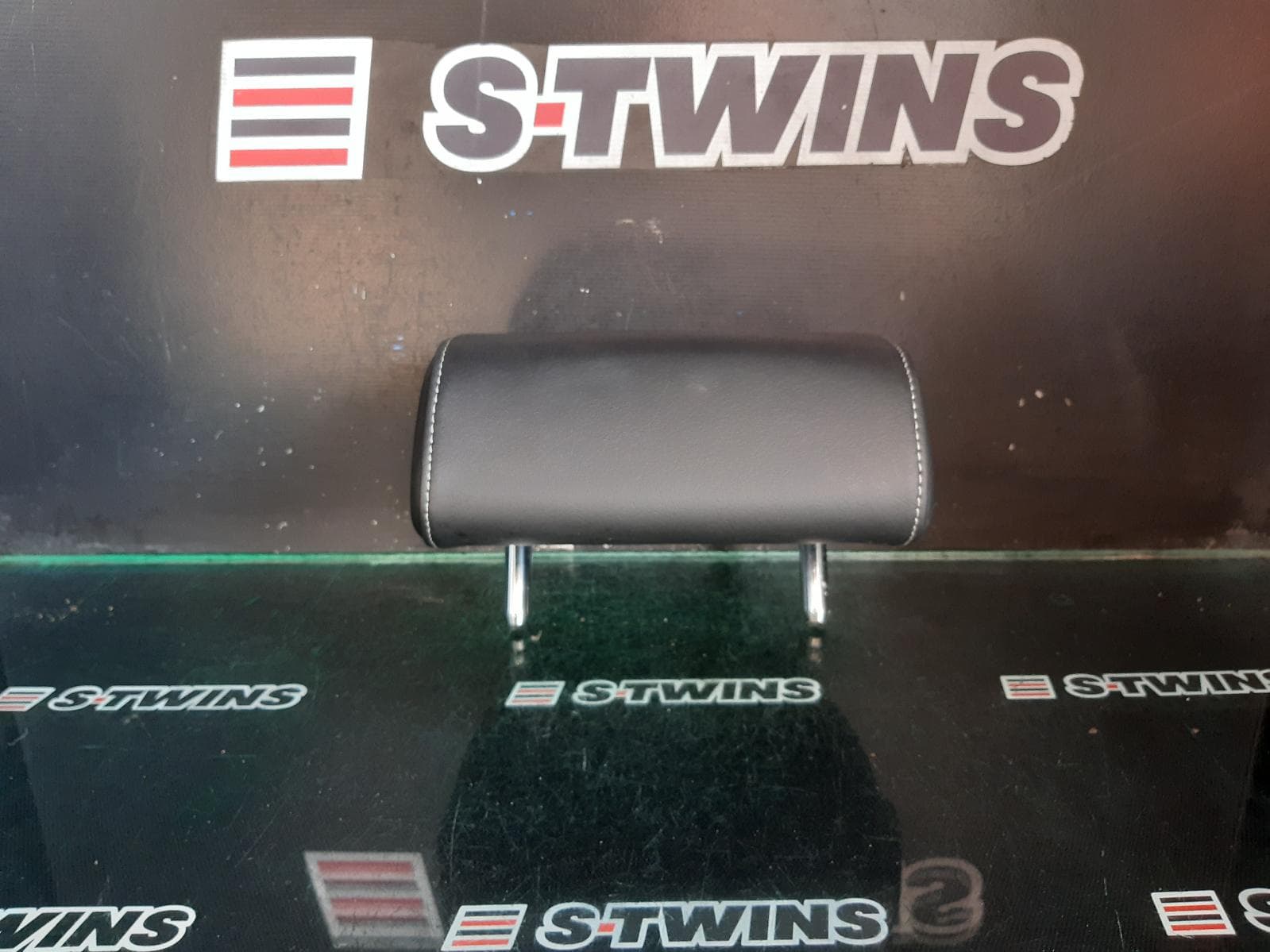 Used auto part listing image: 2018 SKODA SUPERB HEADREST NP, 03/16-06/24 0000281764