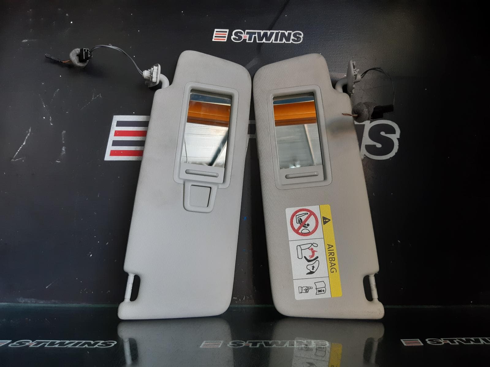Used auto part listing image: 2020 SKODA SUPERB SUNVISOR NP, PAIR, 03/16- 0000304813