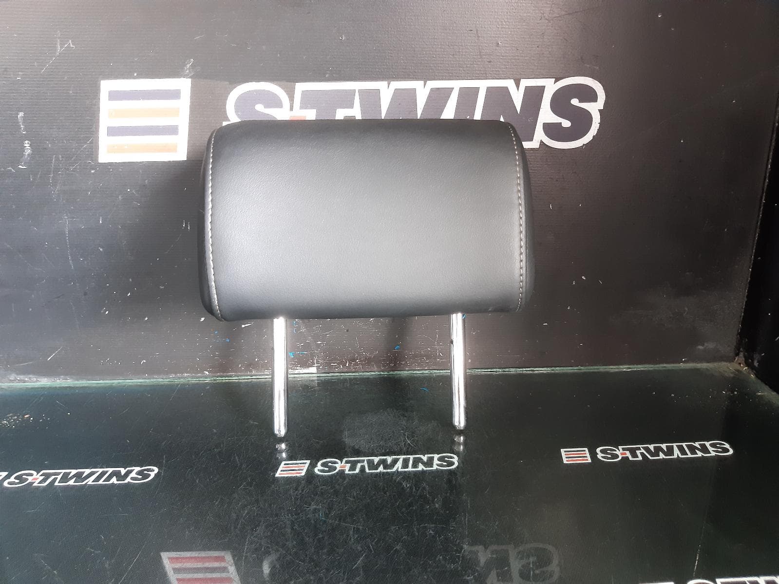 Used auto part listing image: 2020 SKODA SUPERB HEADREST NP, 03/16-06/24 0000304761