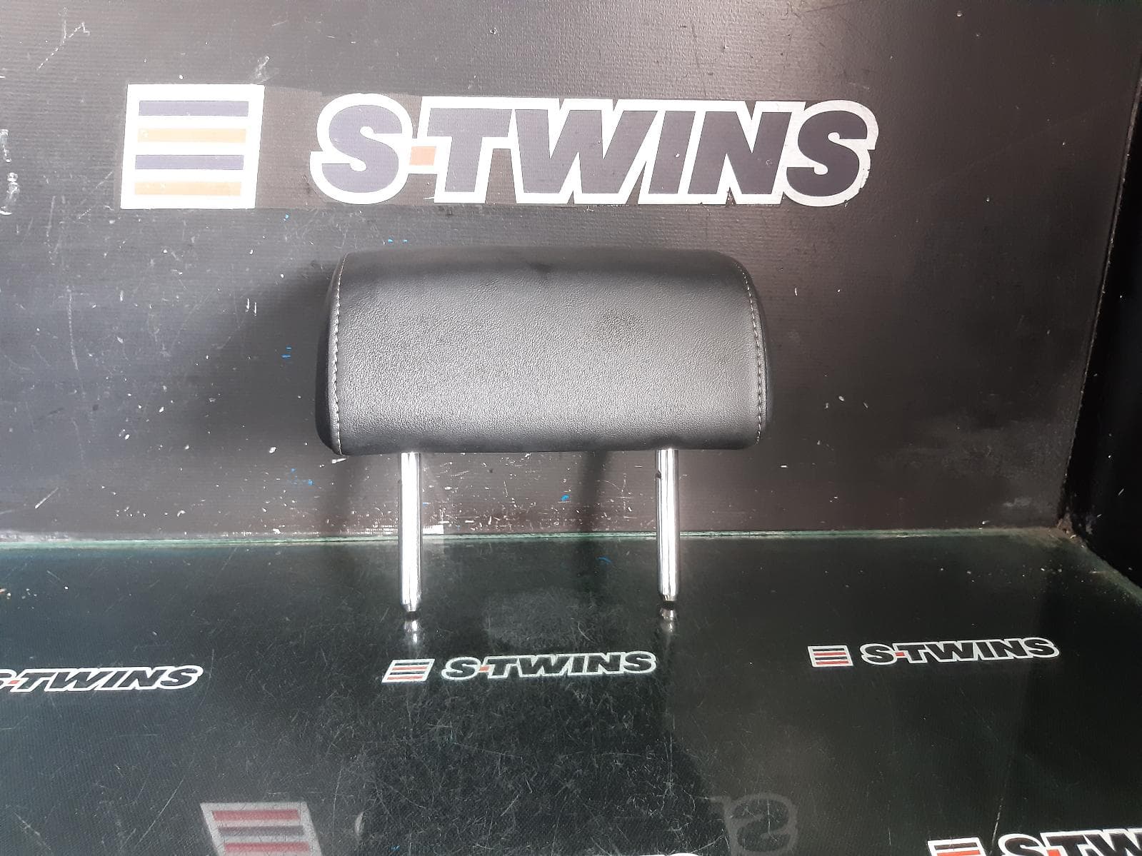 Used auto part listing image: 2020 SKODA SUPERB HEADREST NP, 03/16-06/24 0000304763