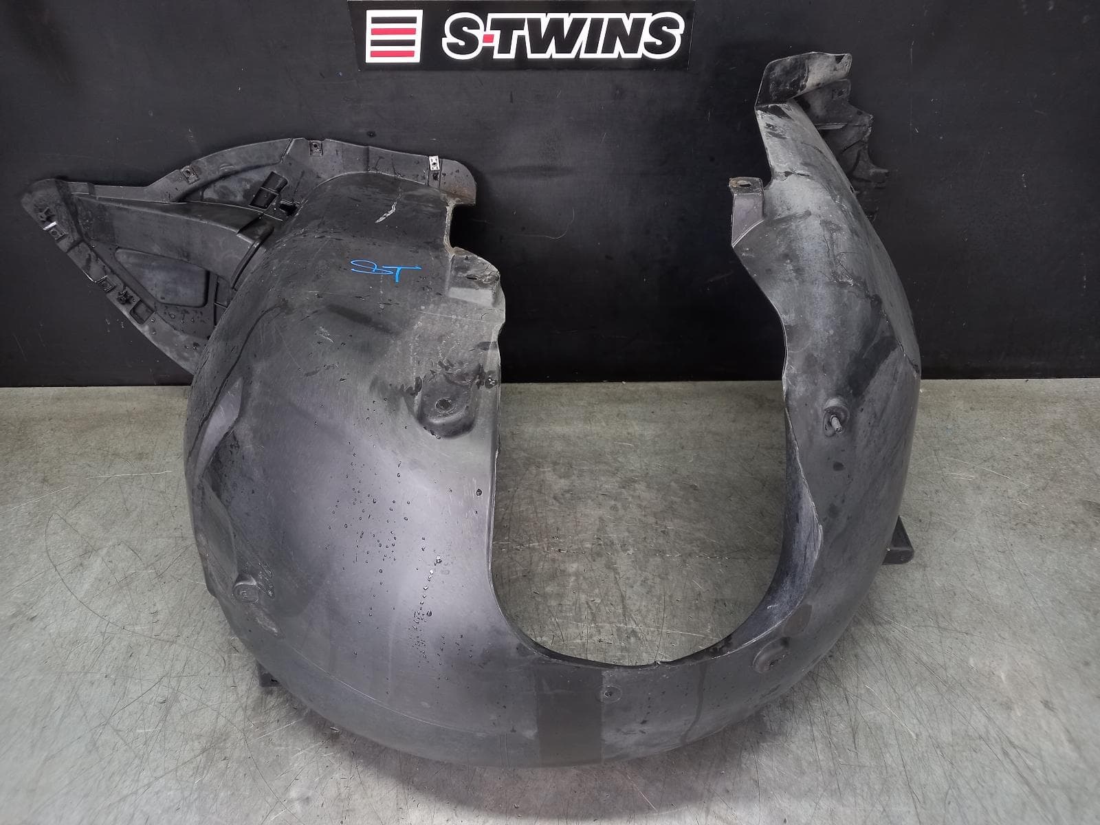 Used auto part listing image: 2017 SKODA SUPERB LEFT GUARD LINER NP, 03/16- 0000347727