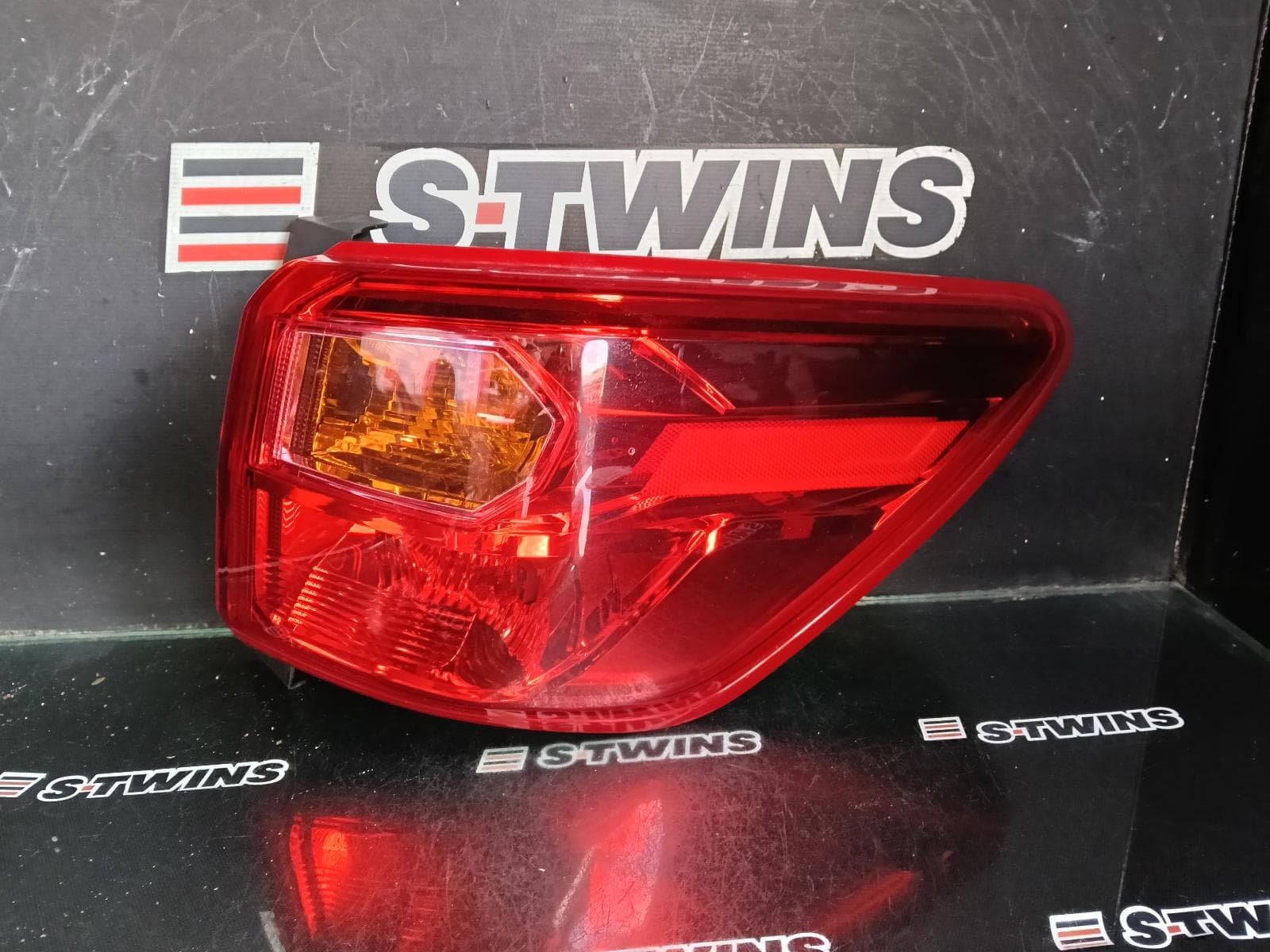 Used auto part listing image: 2019 NISSAN PATHFINDER RIGHT TAILLIGHT R52, 12/16-04/21 0000396841
